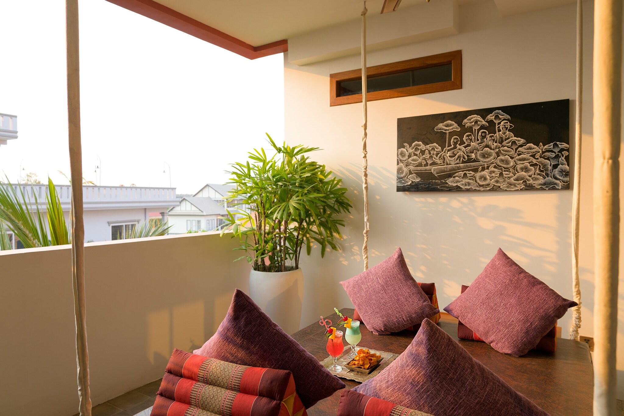 Suite City View King Bed