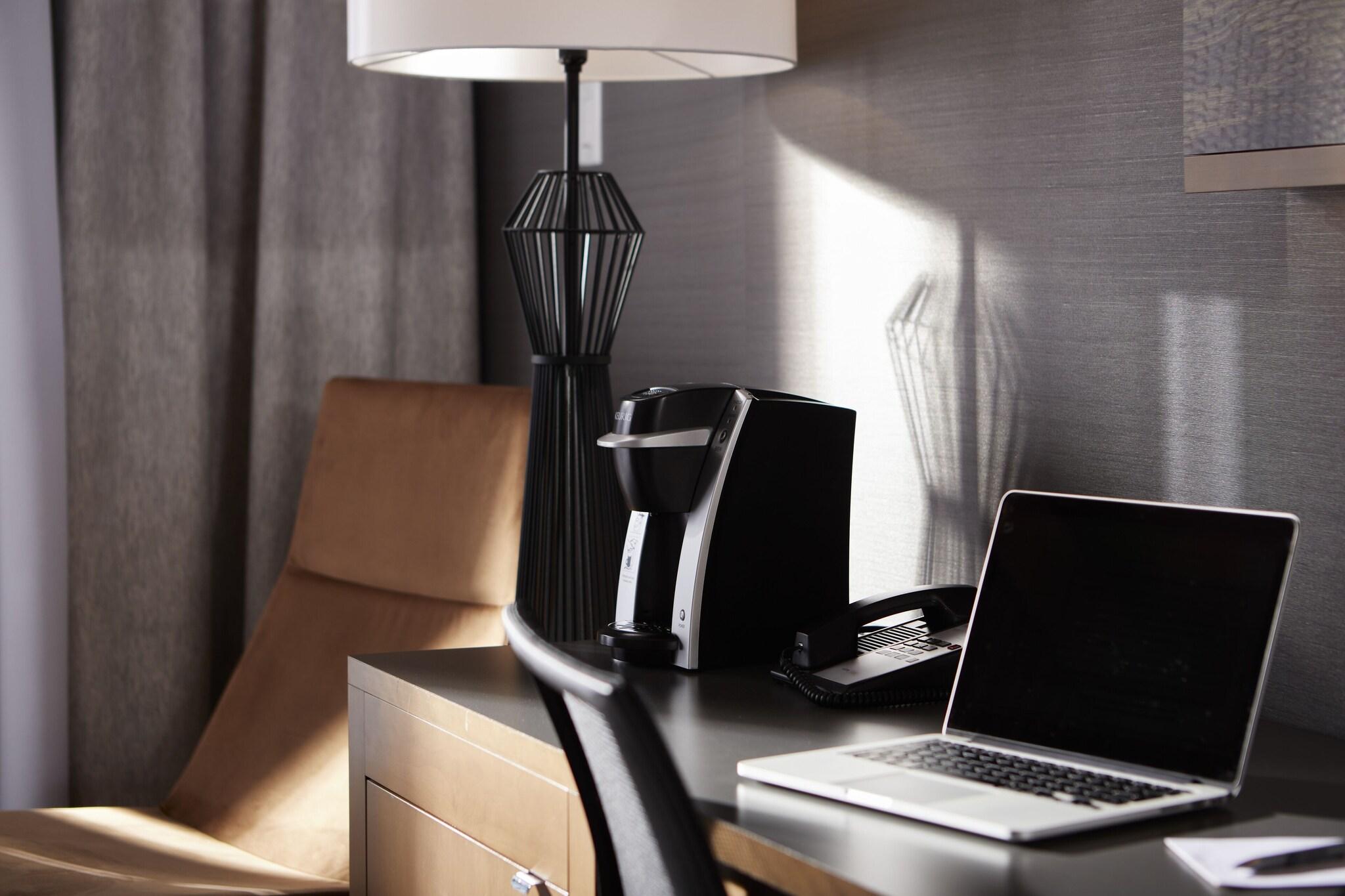 Double Queen Size Bed