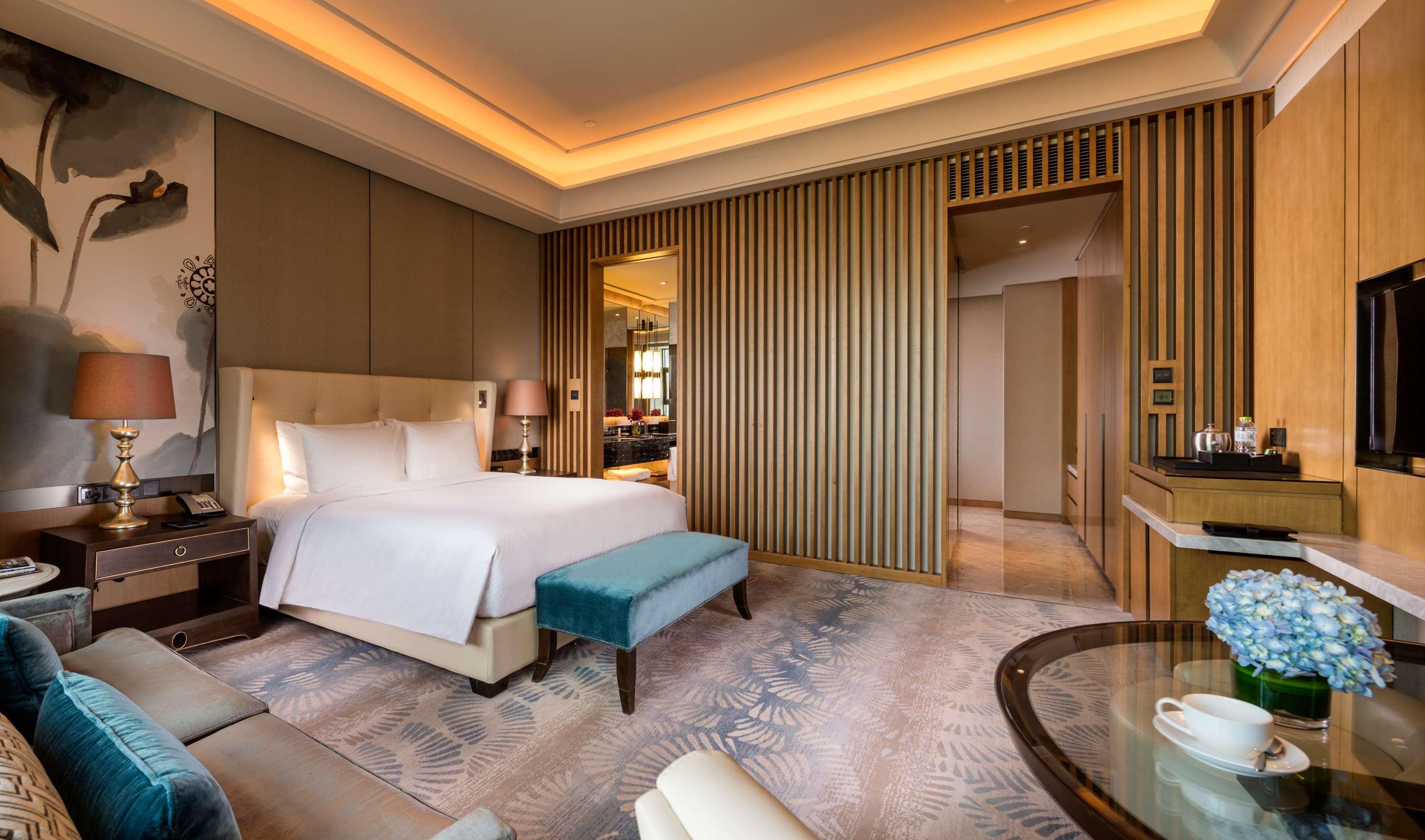 Double Executive King Bed