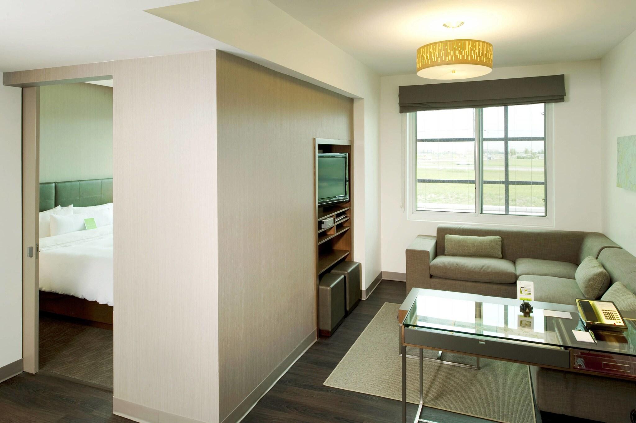 Suite King Bed One Bedroom 