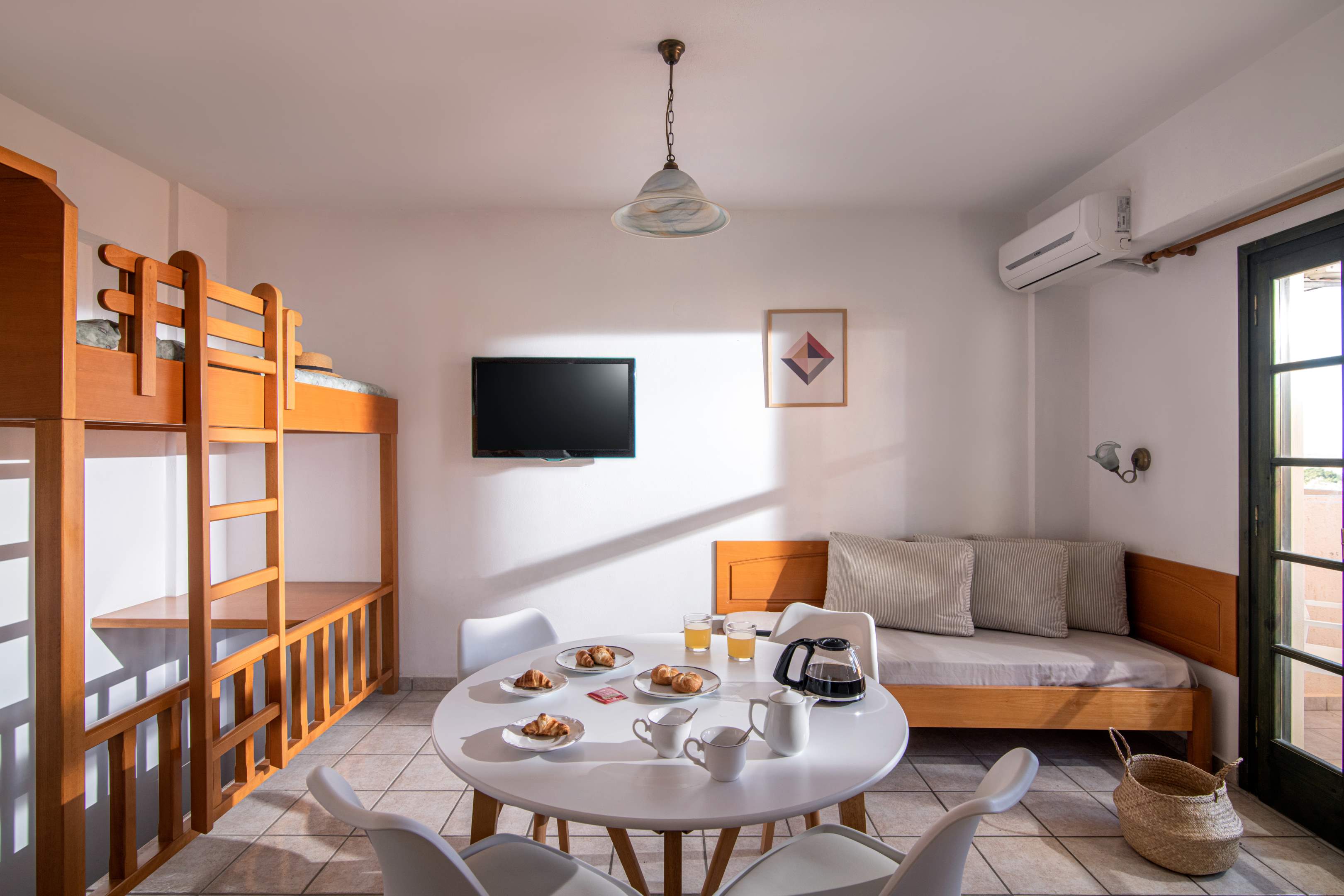 Apartment Capacity 3