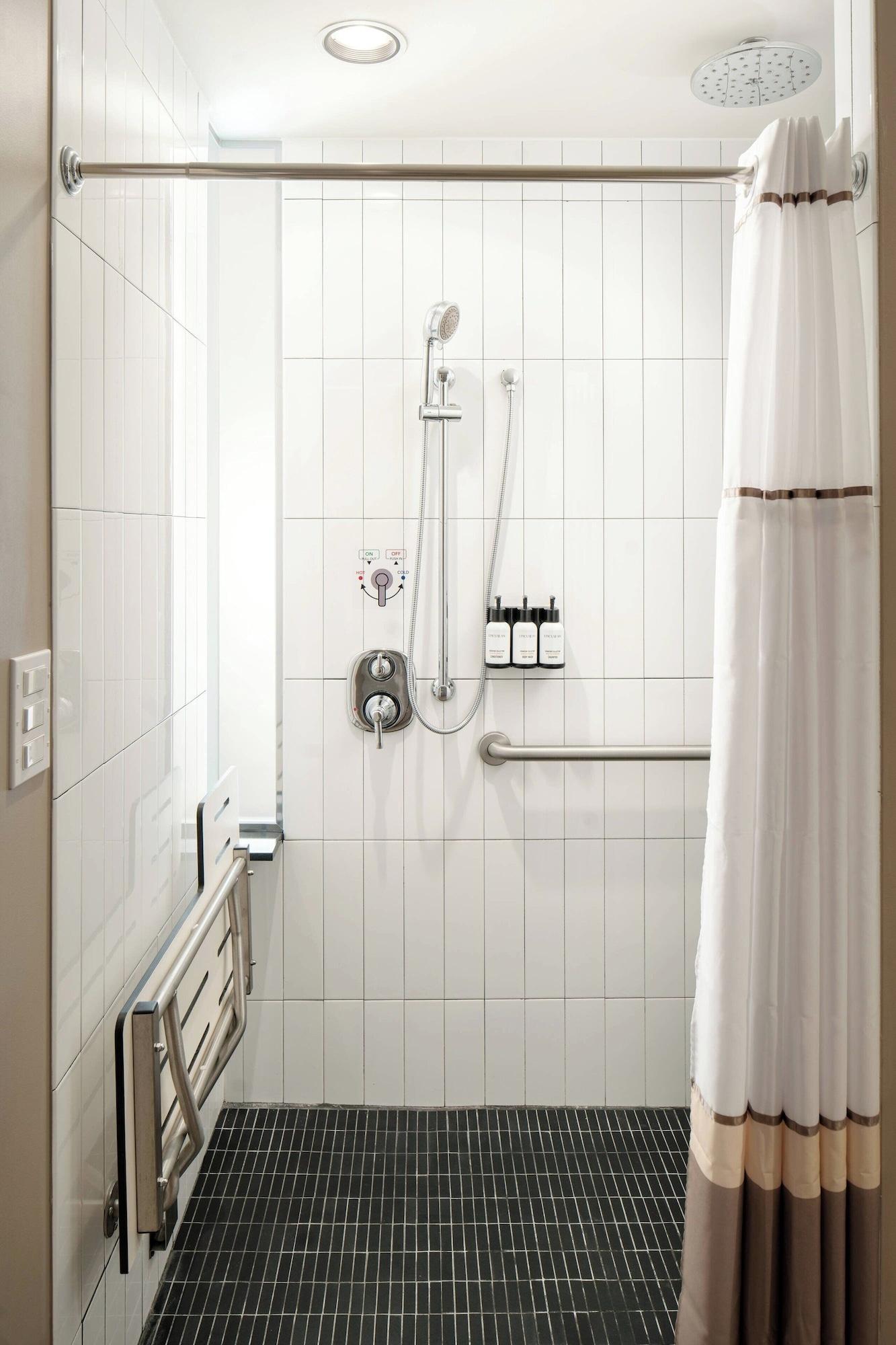 Double Executive Two Queen Beds