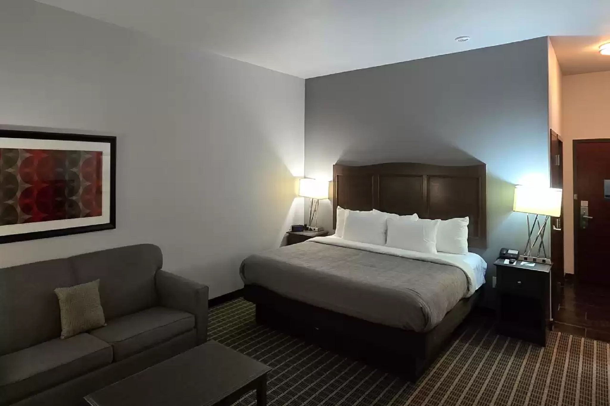 Double King Bed Non Smoking