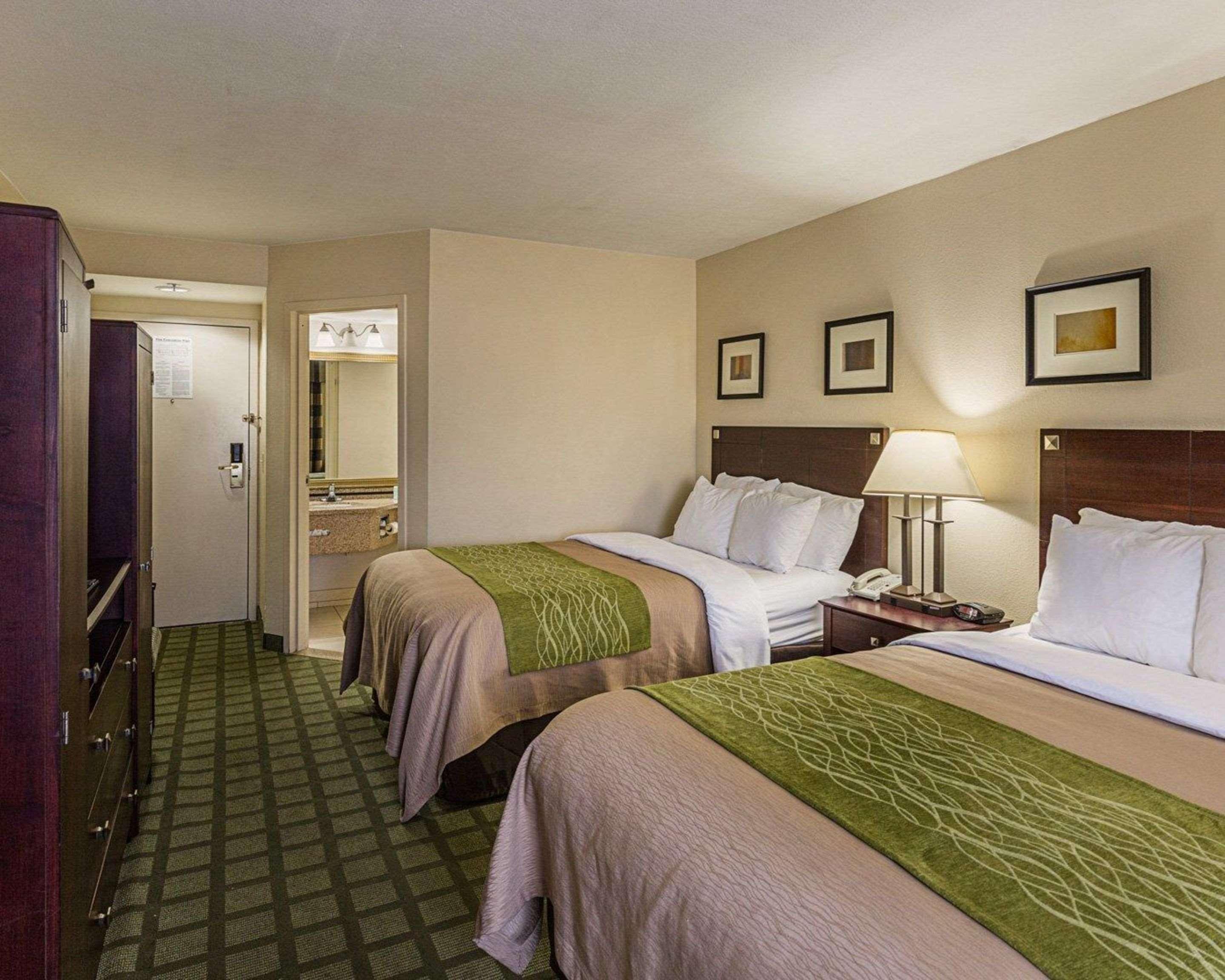 Double Two Double Beds Non Smoking