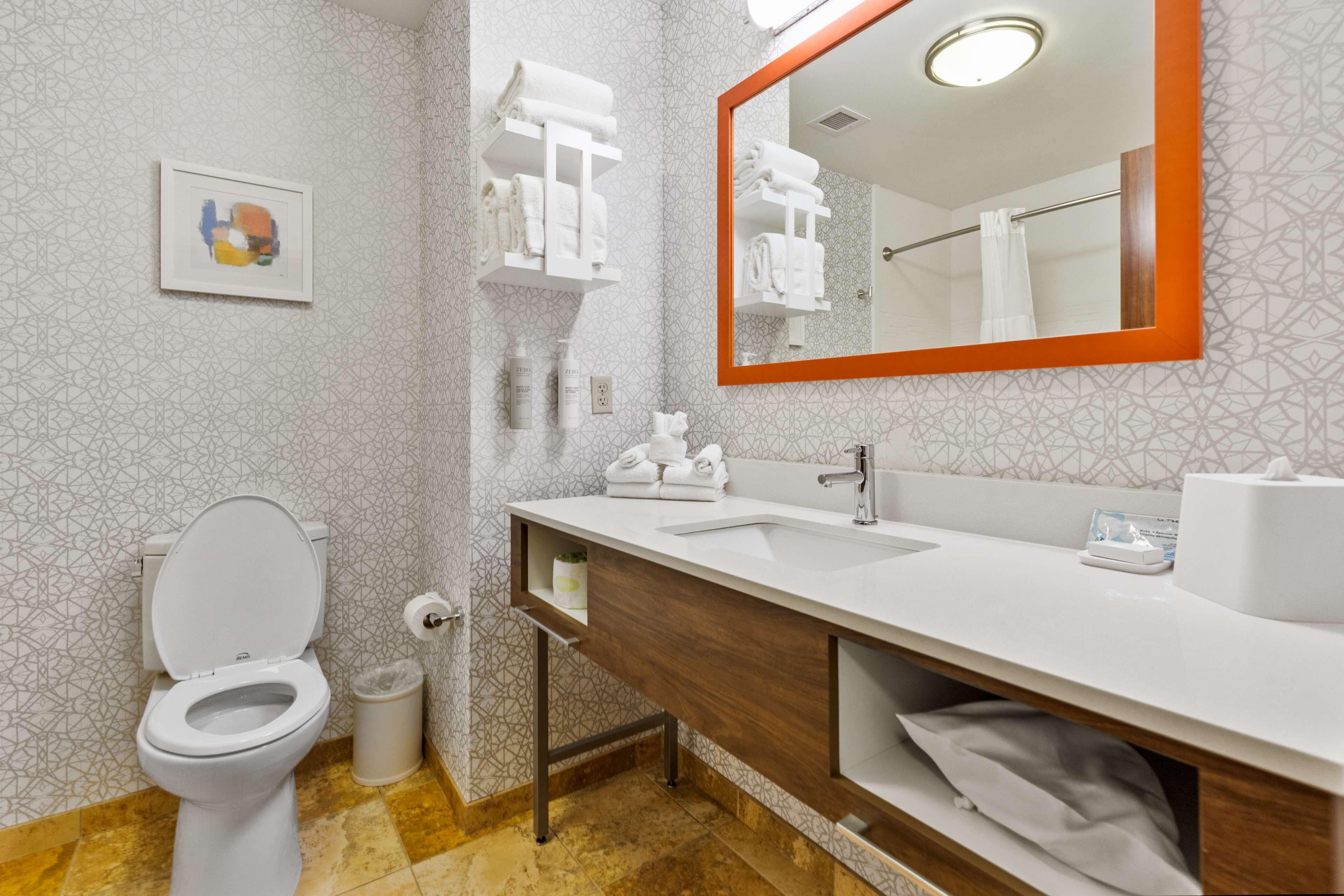 Twin Two Queen Beds Non Smoking