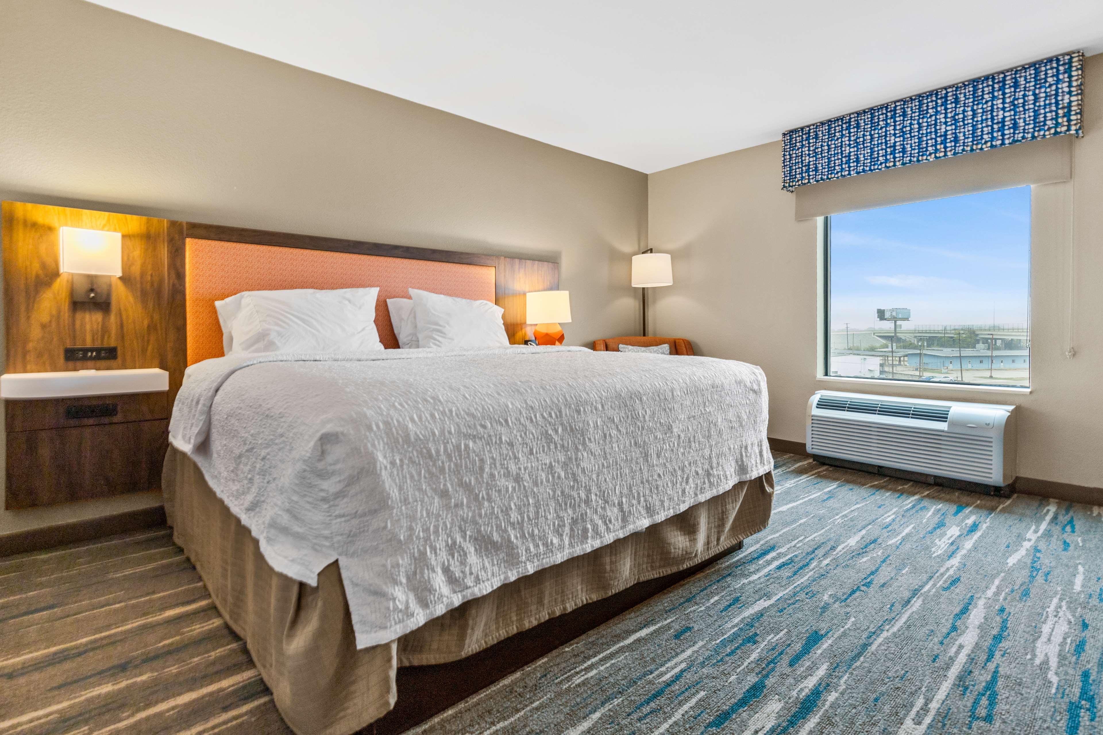 Double King Bed Non Smoking