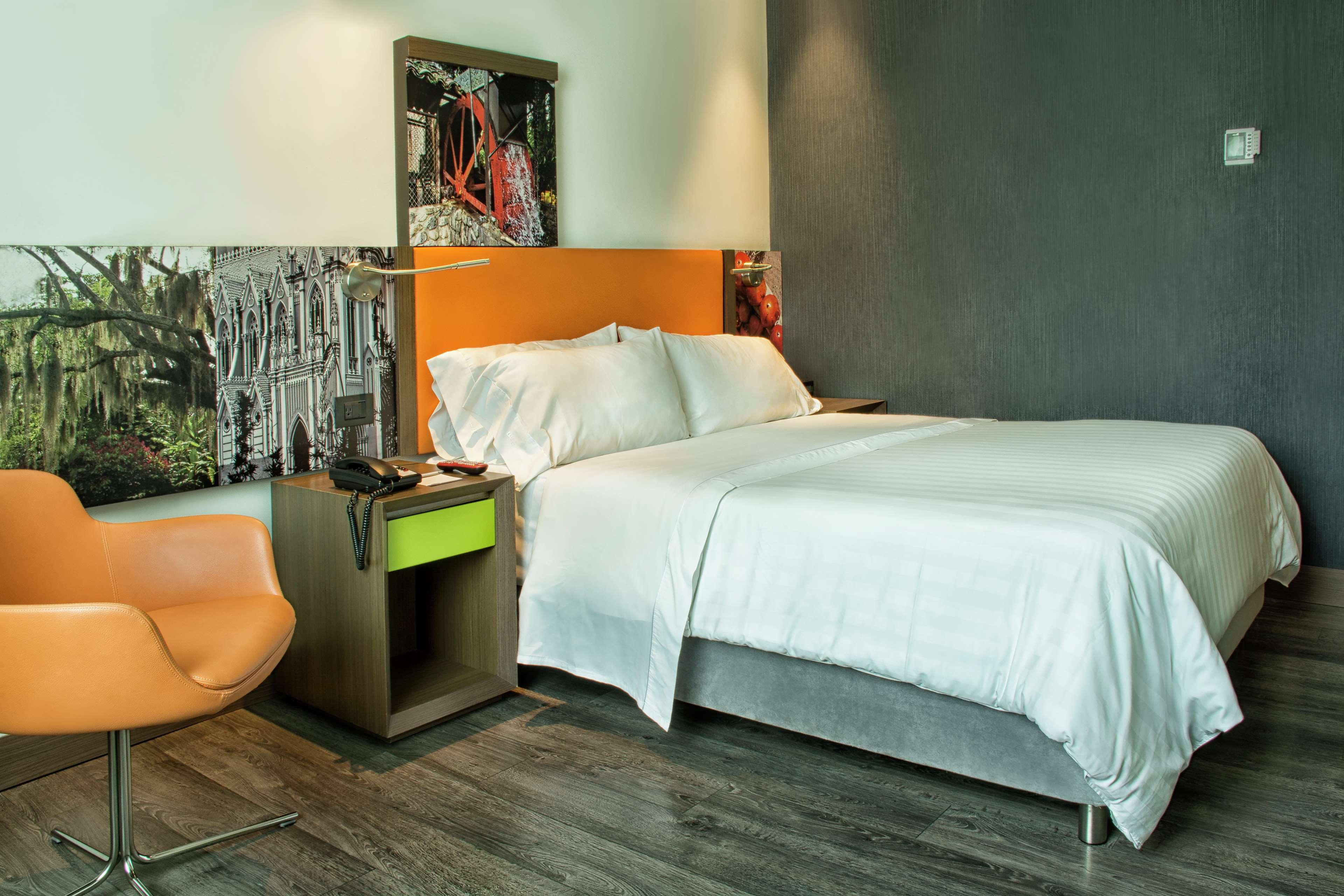 Double Queen Size Bed