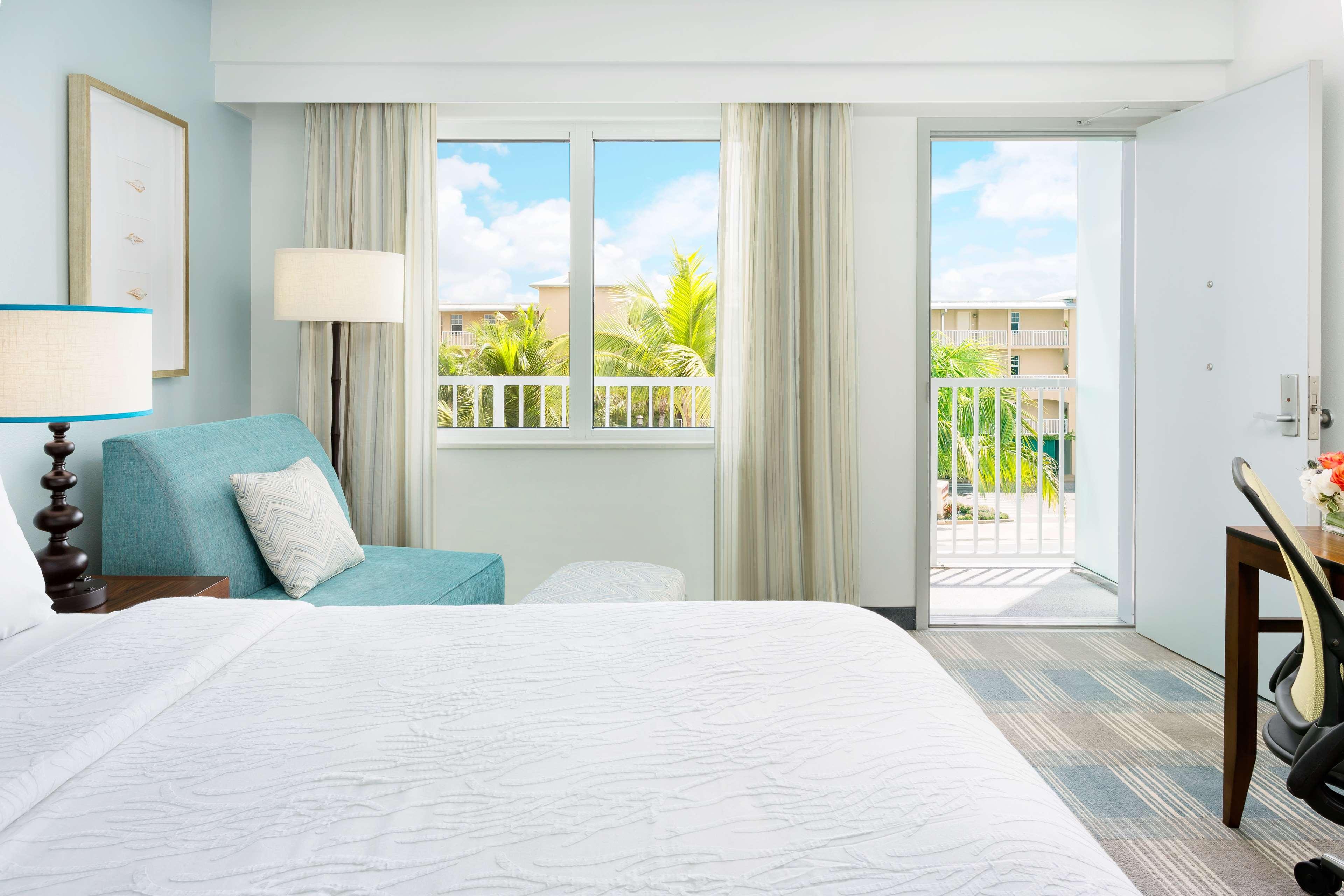 Studio Queen Size Bed