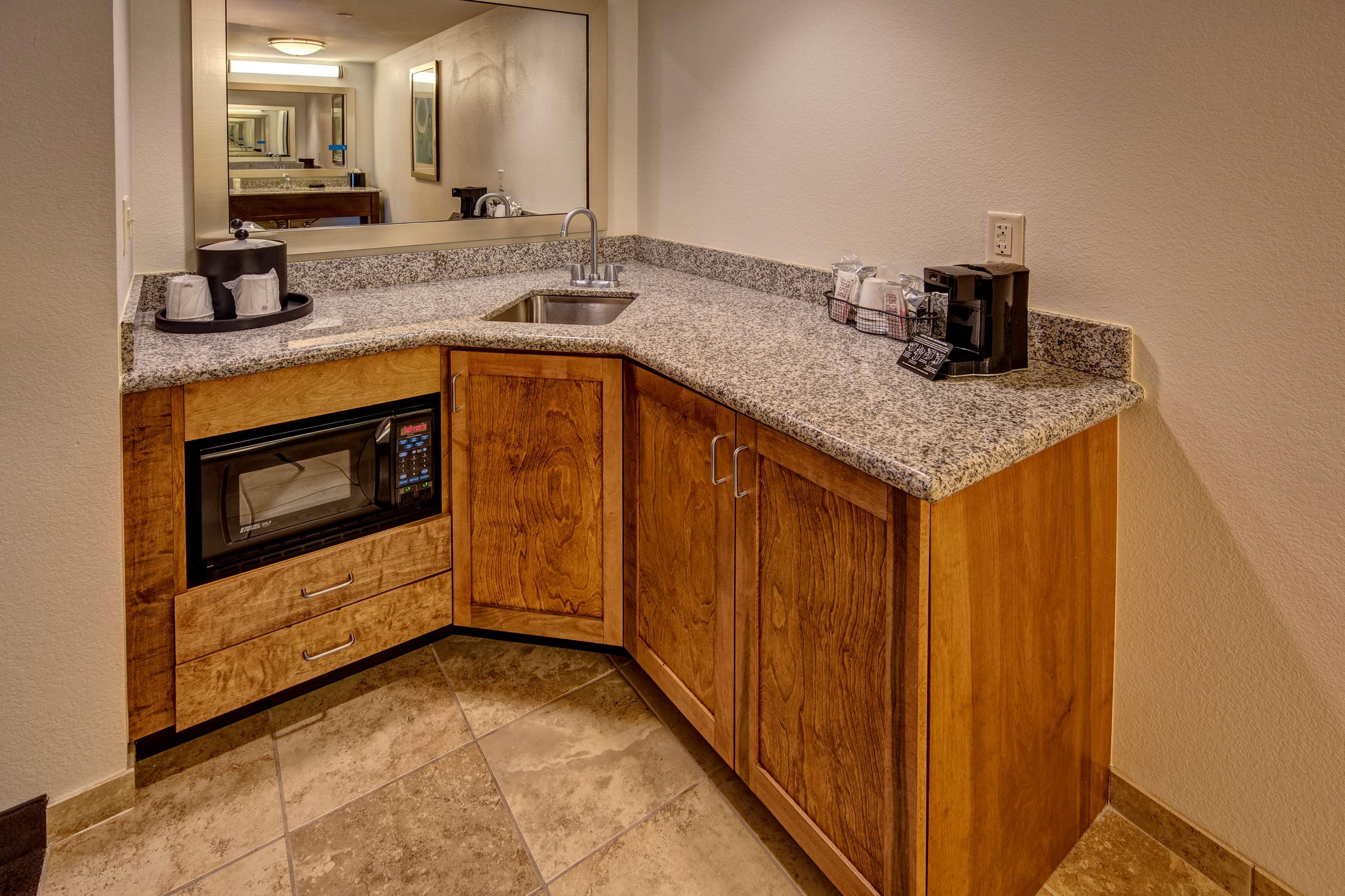 Studio King Size Bed