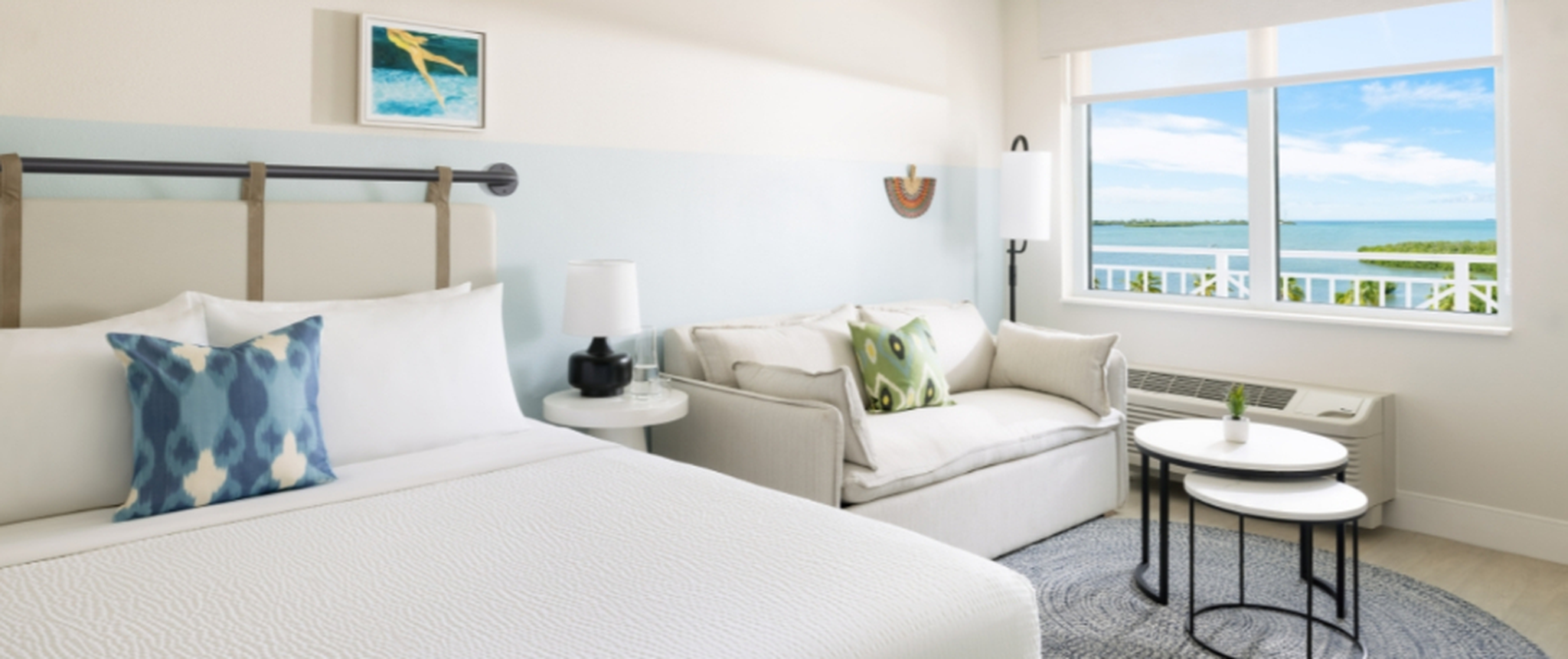 Room Queen Size Bed