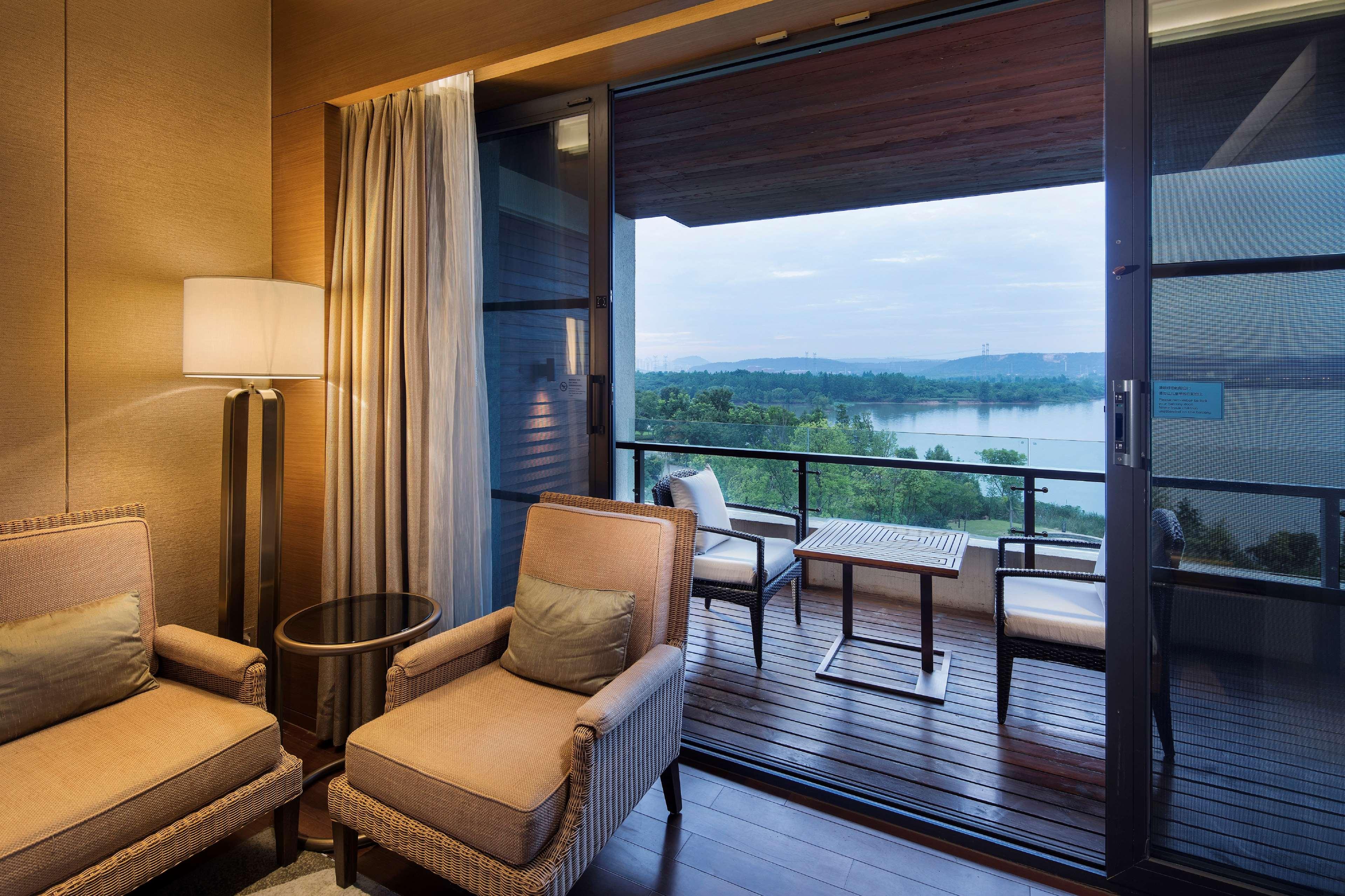 Double Deluxe with Views