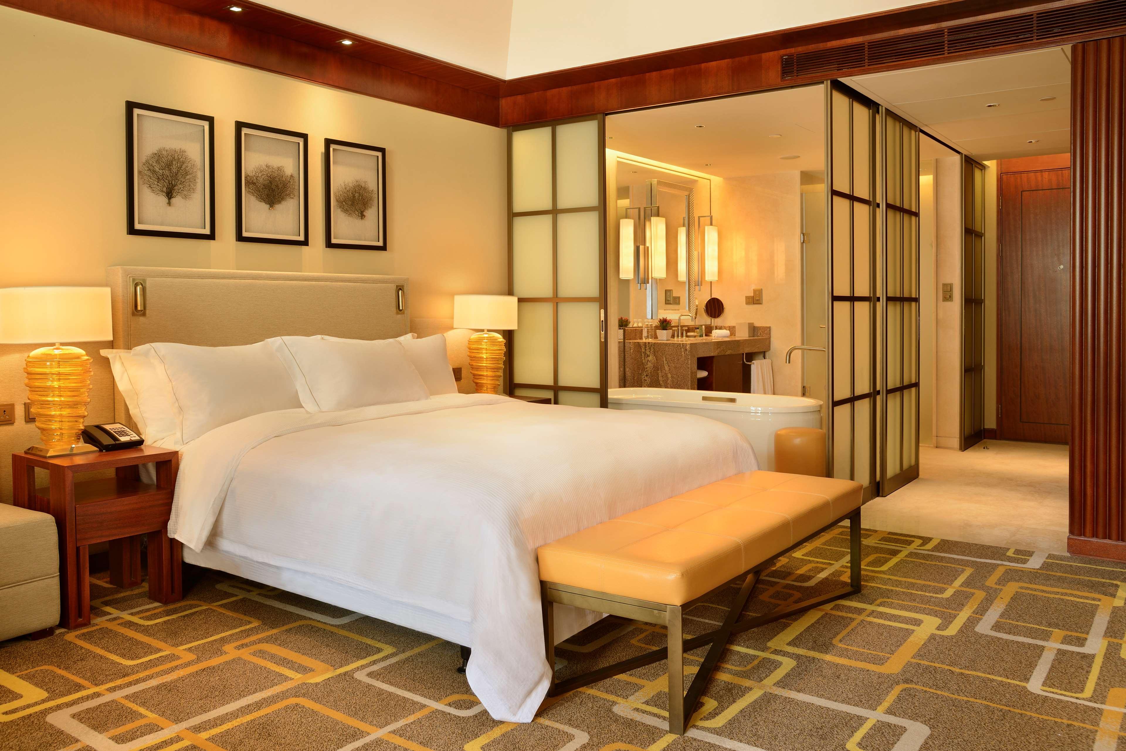 Double Guest Room King Bed