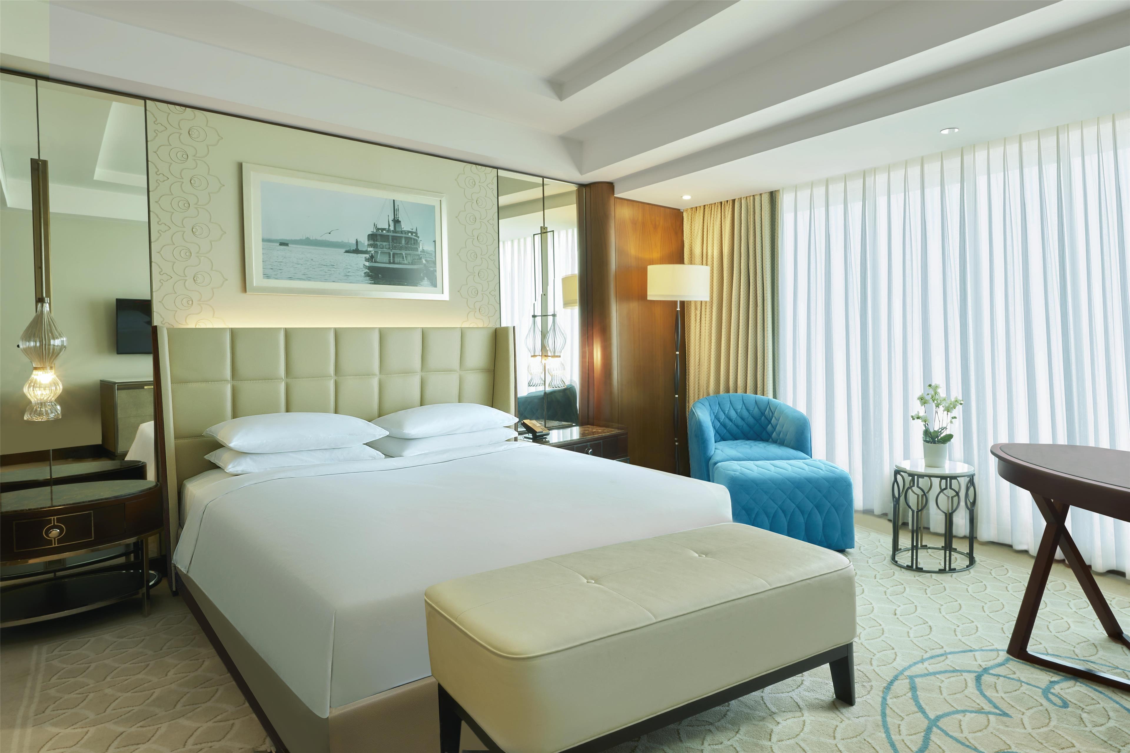 Double King Size Bed