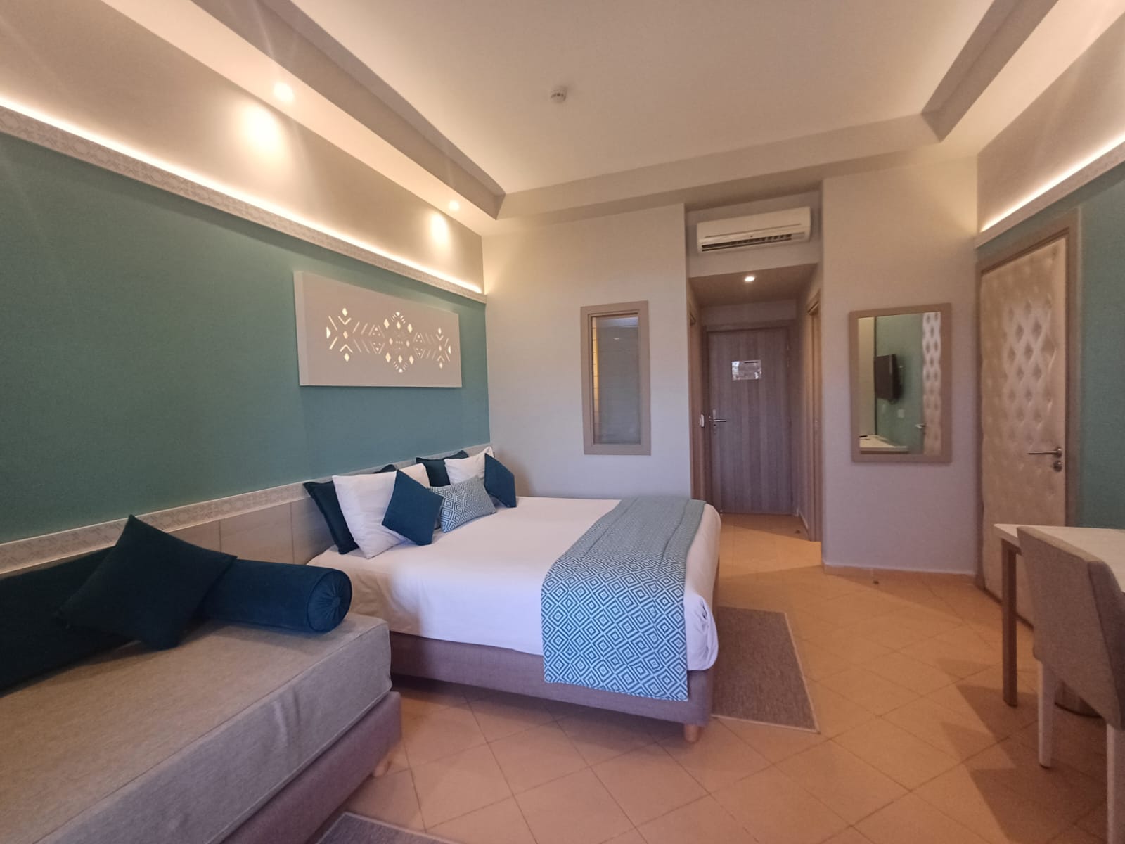 Family Room Connecting Room