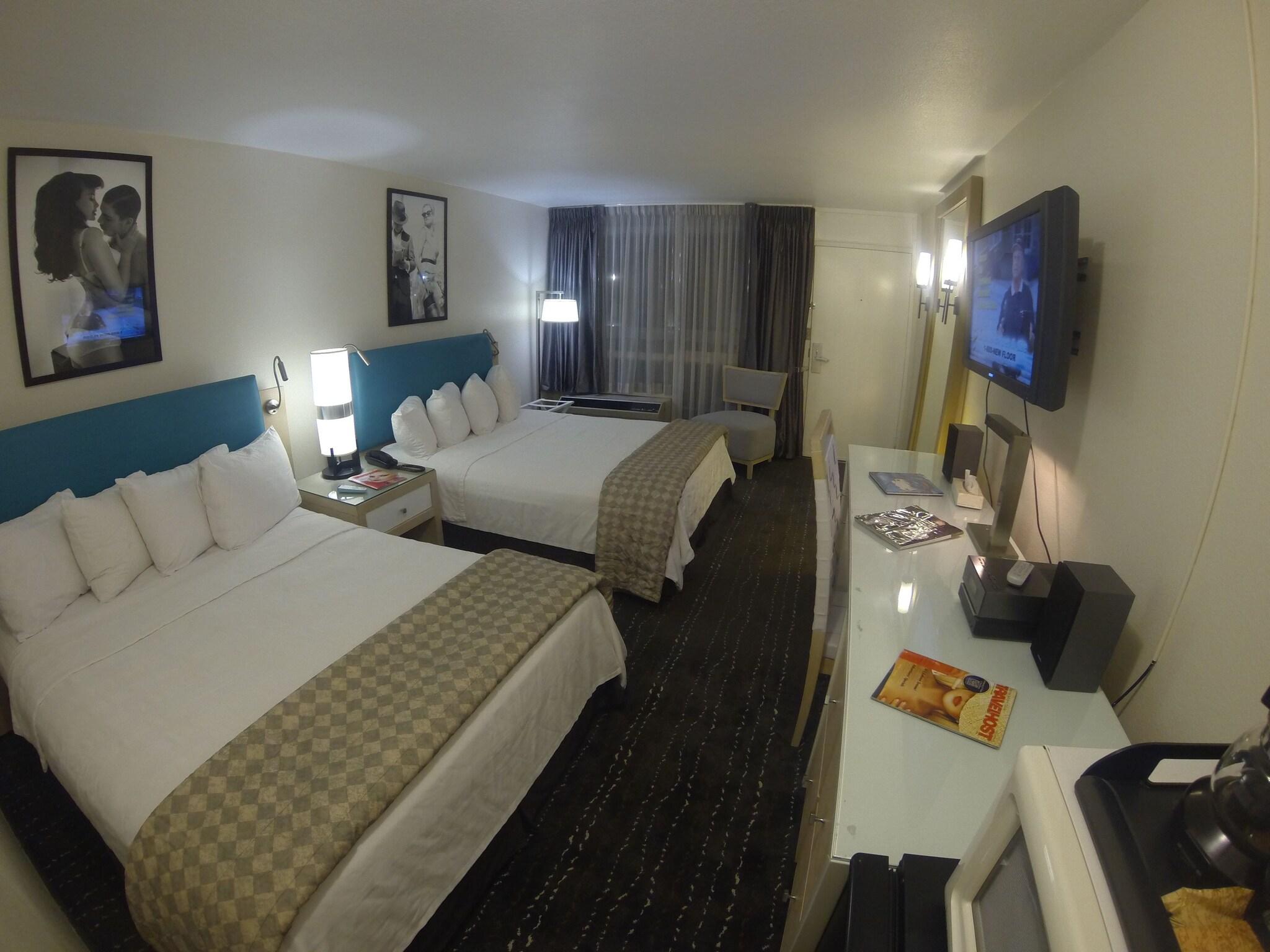 Double Deluxe Two Queen Beds