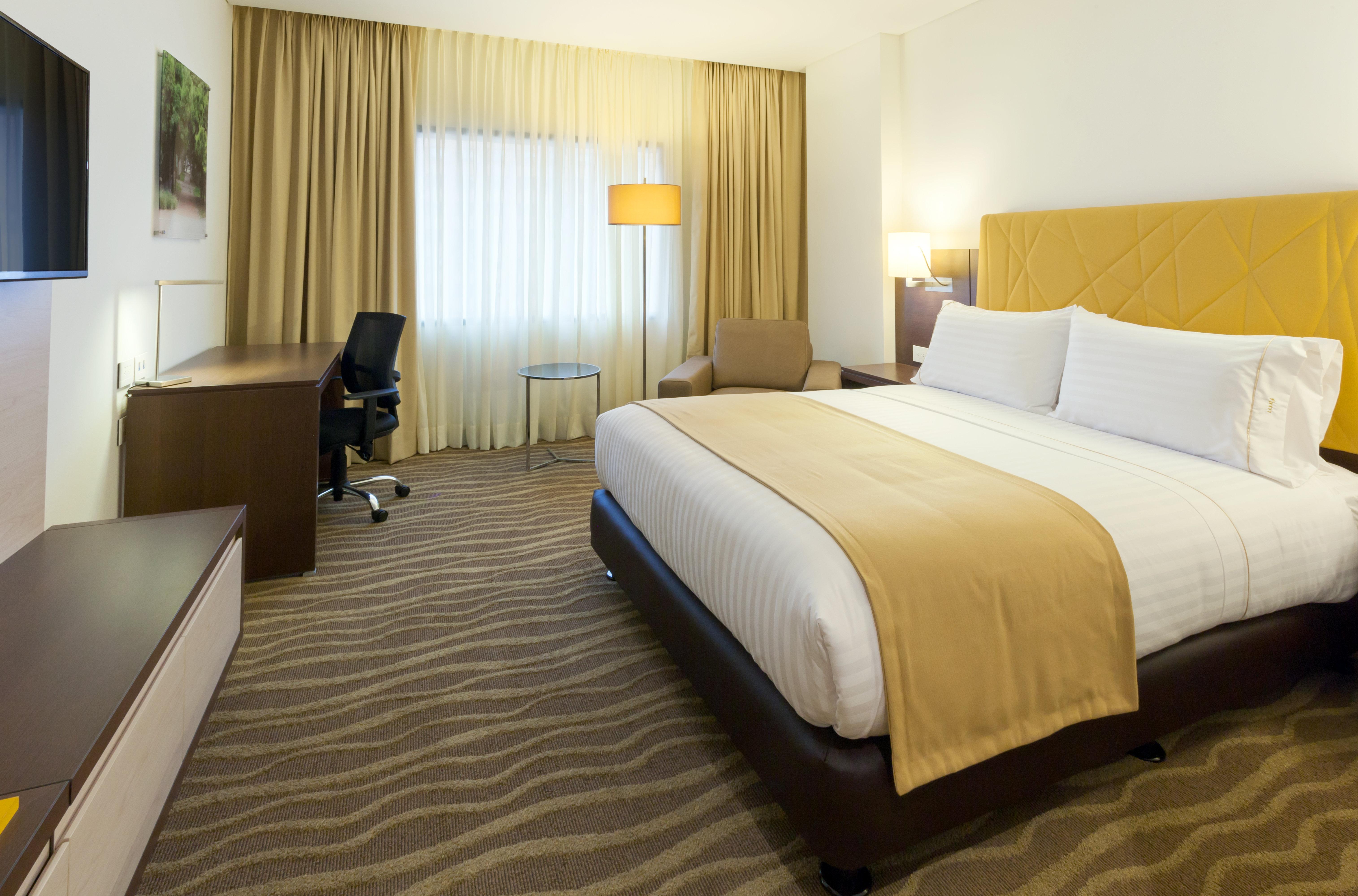 Double Queen Size Bed