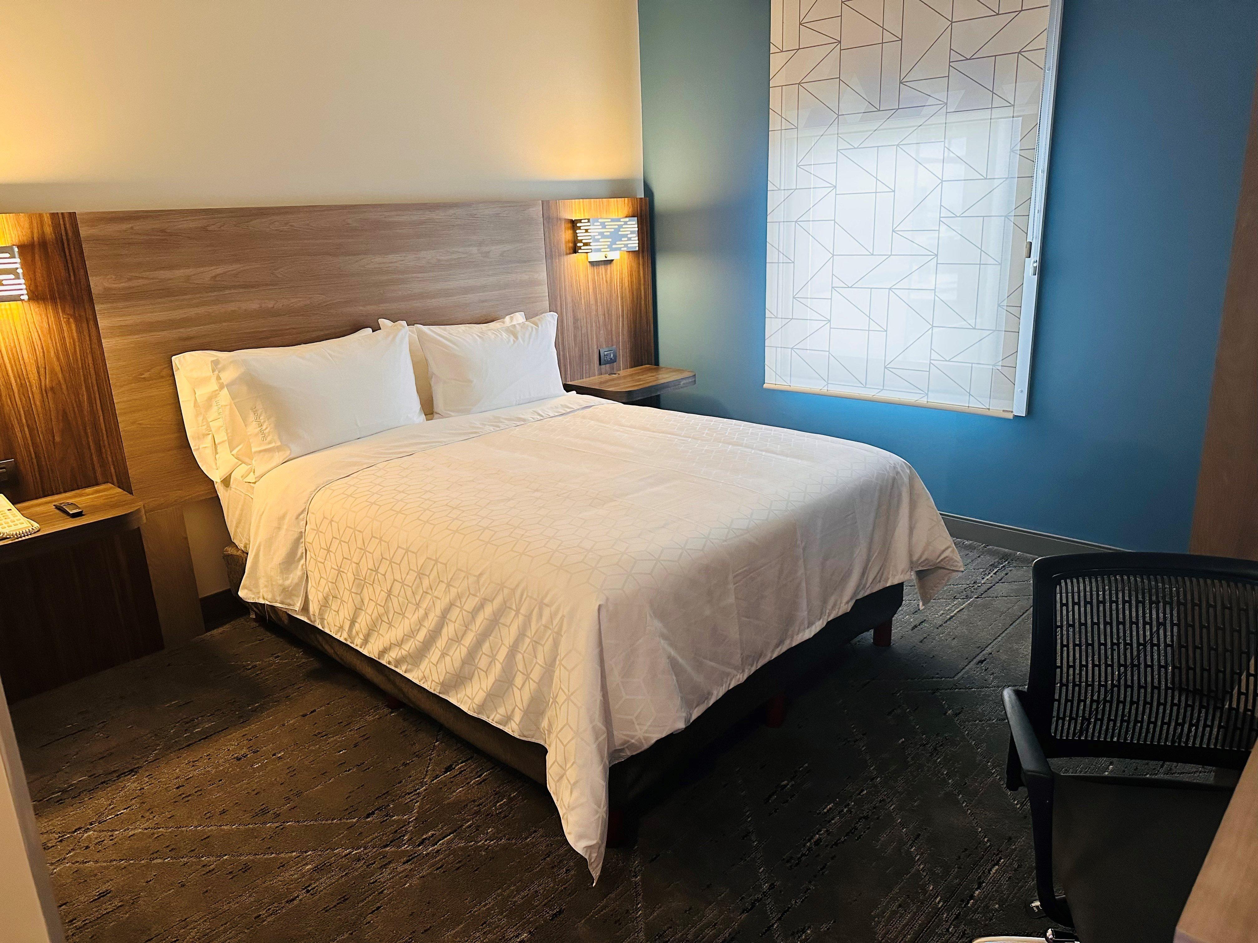 Double Queen Size Bed