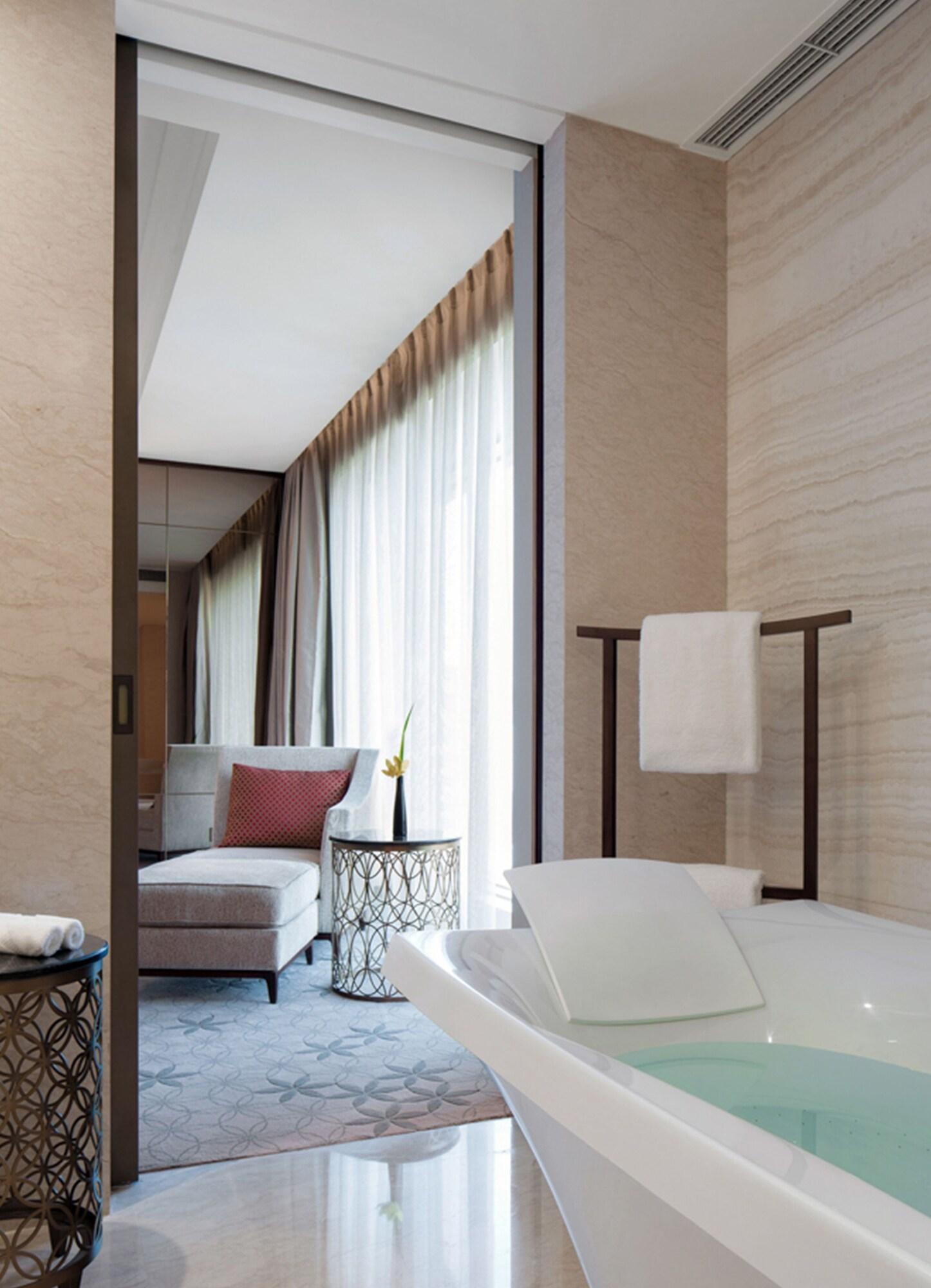 Junior Suite King Size Bed