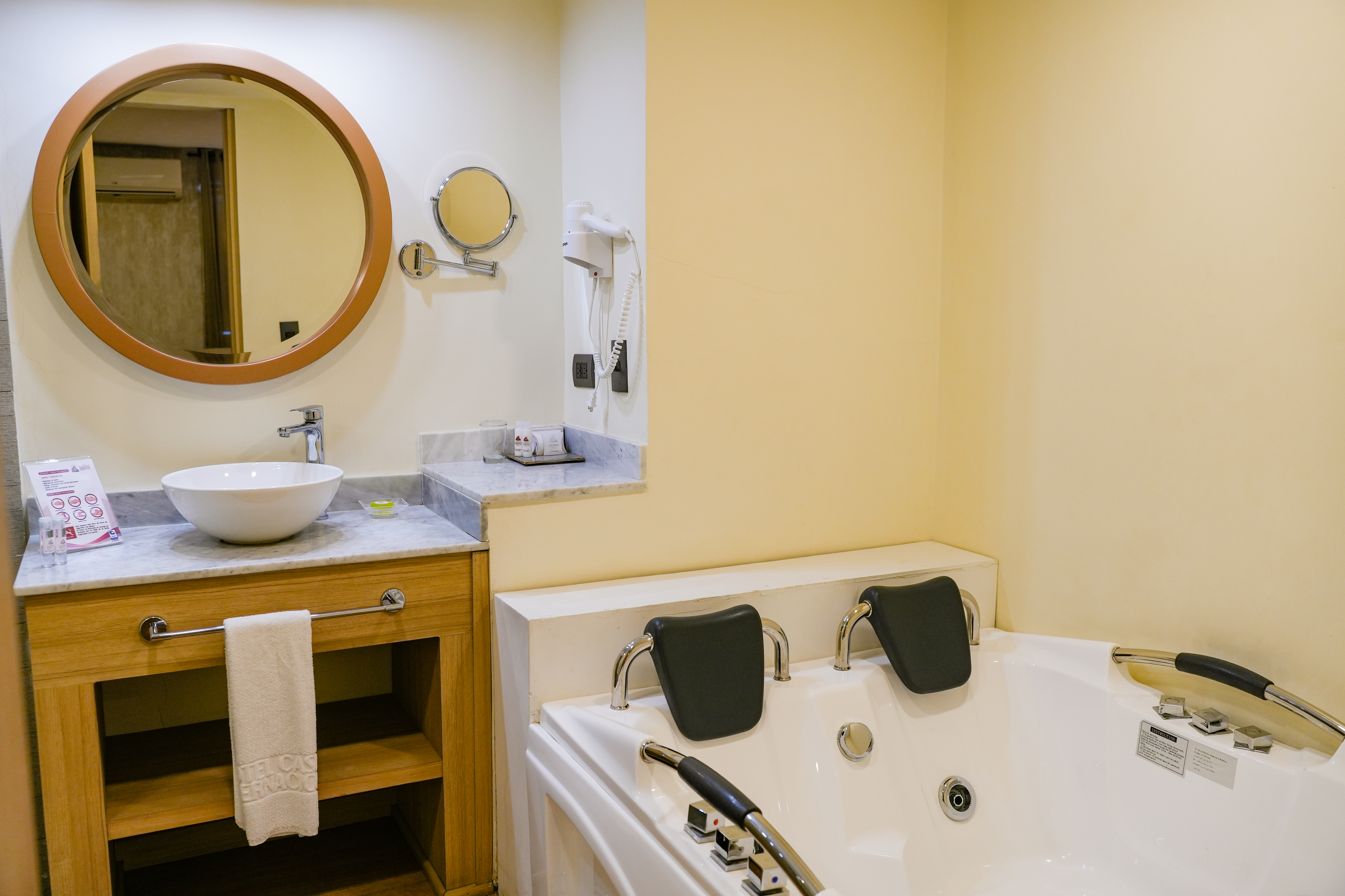 Quadruple Two Double Beds