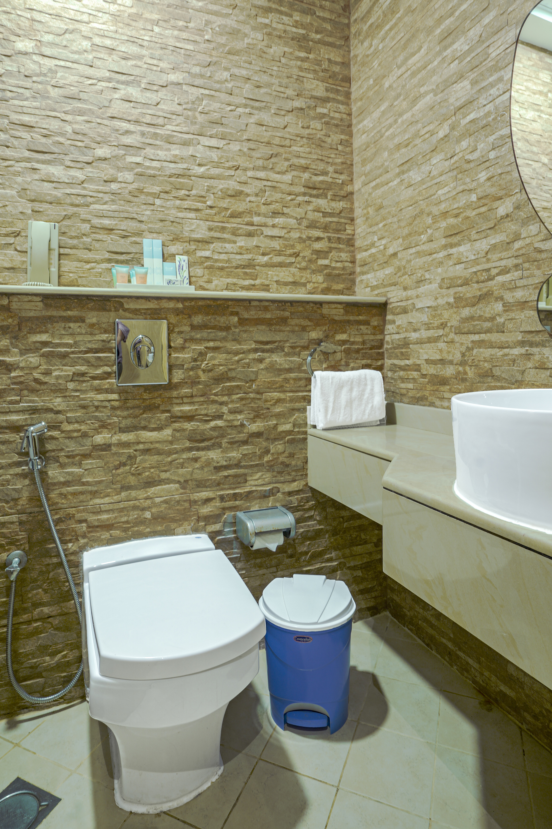 Double Deluxe King Bed