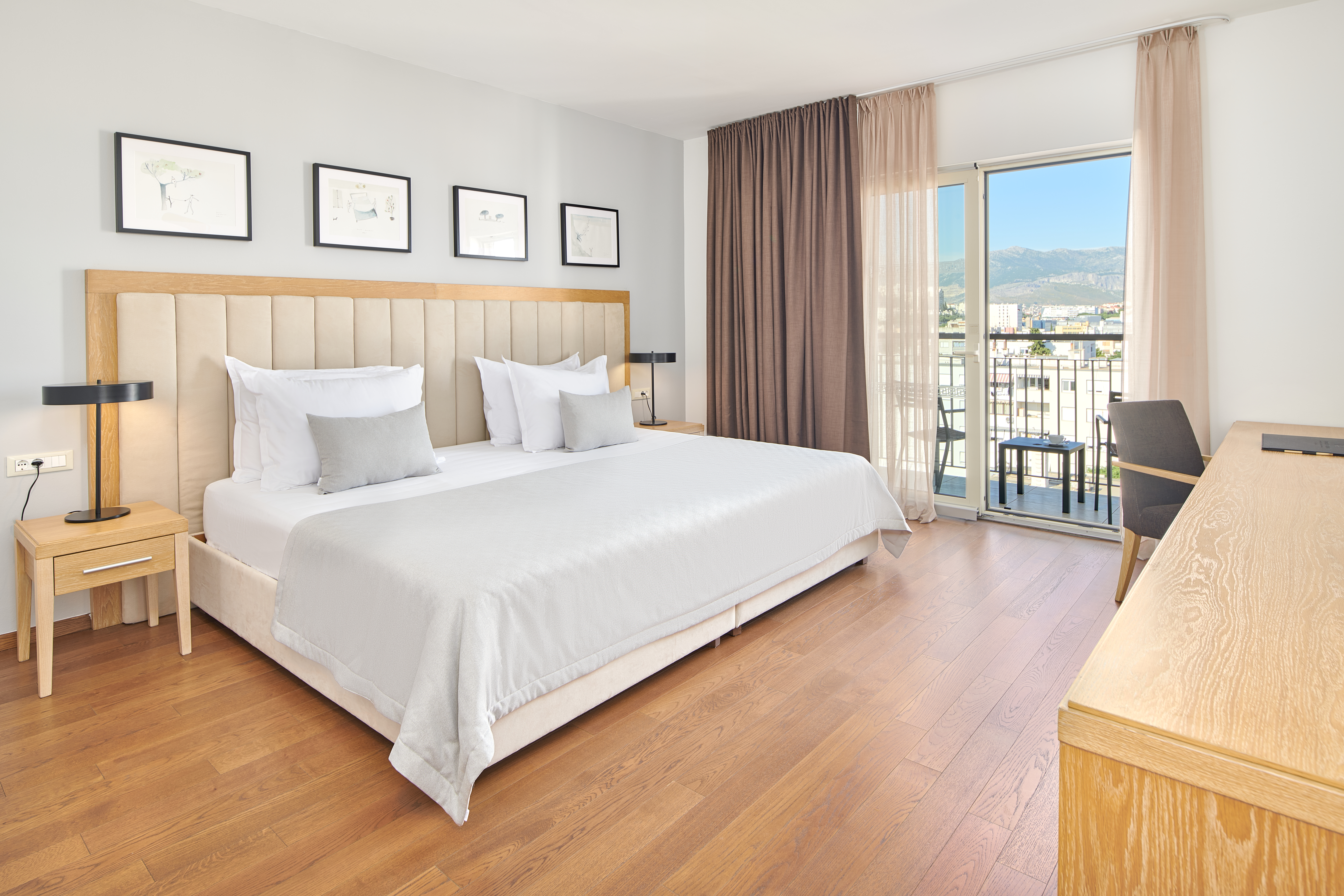 Junior Suite Sea View with Balcony