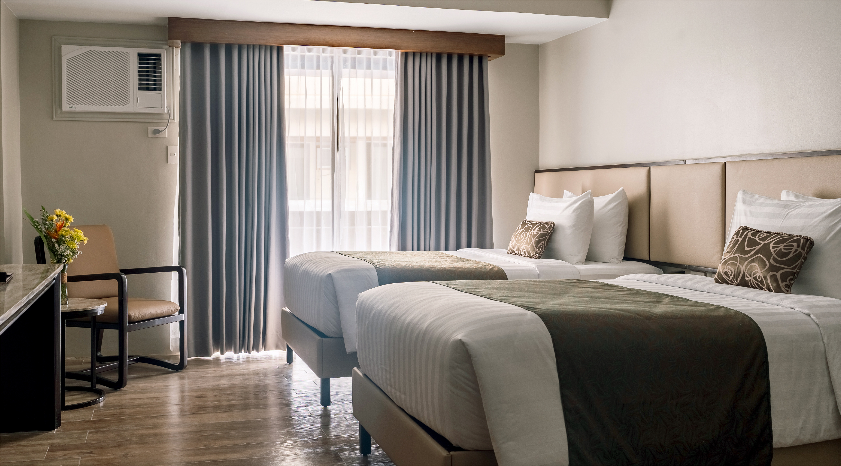 Double Deluxe Pool View