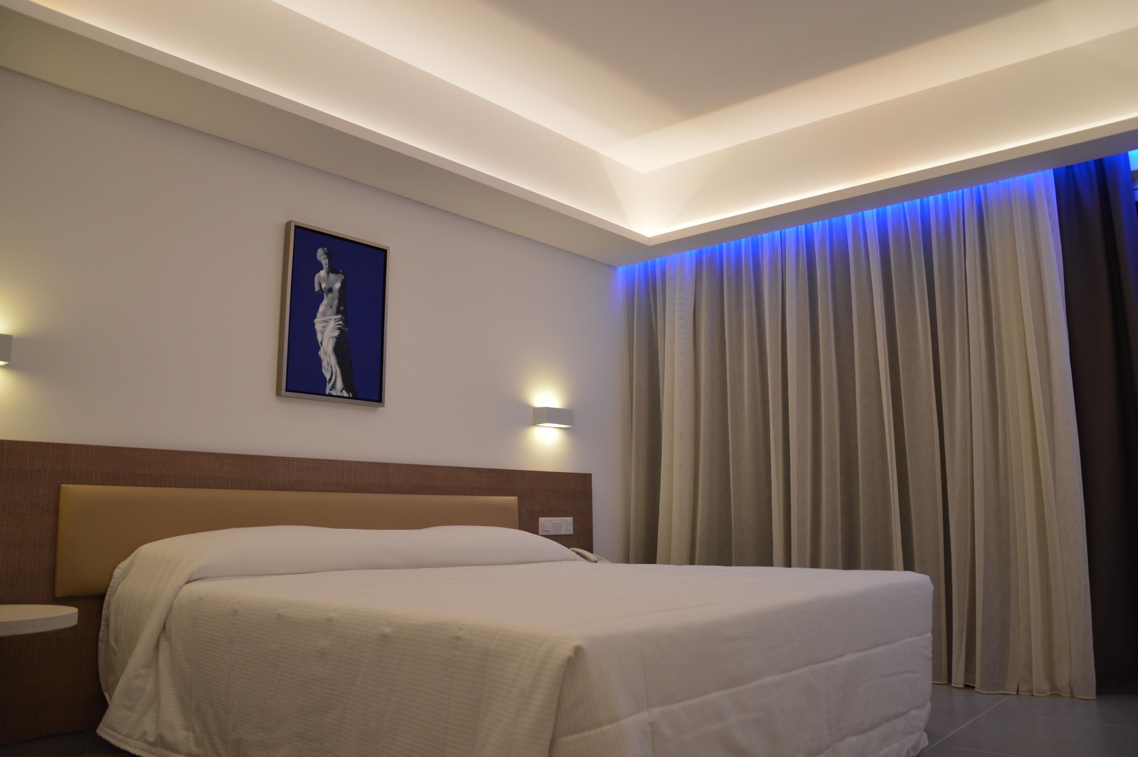 Double or Twin Standard