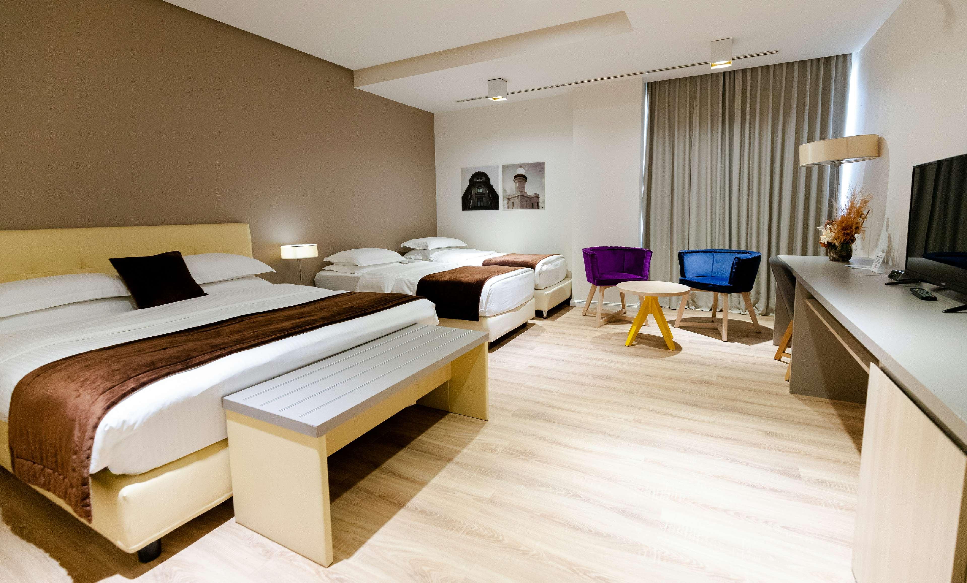 Family Room Capacity 4