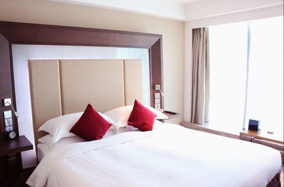 Double Queen Size Bed