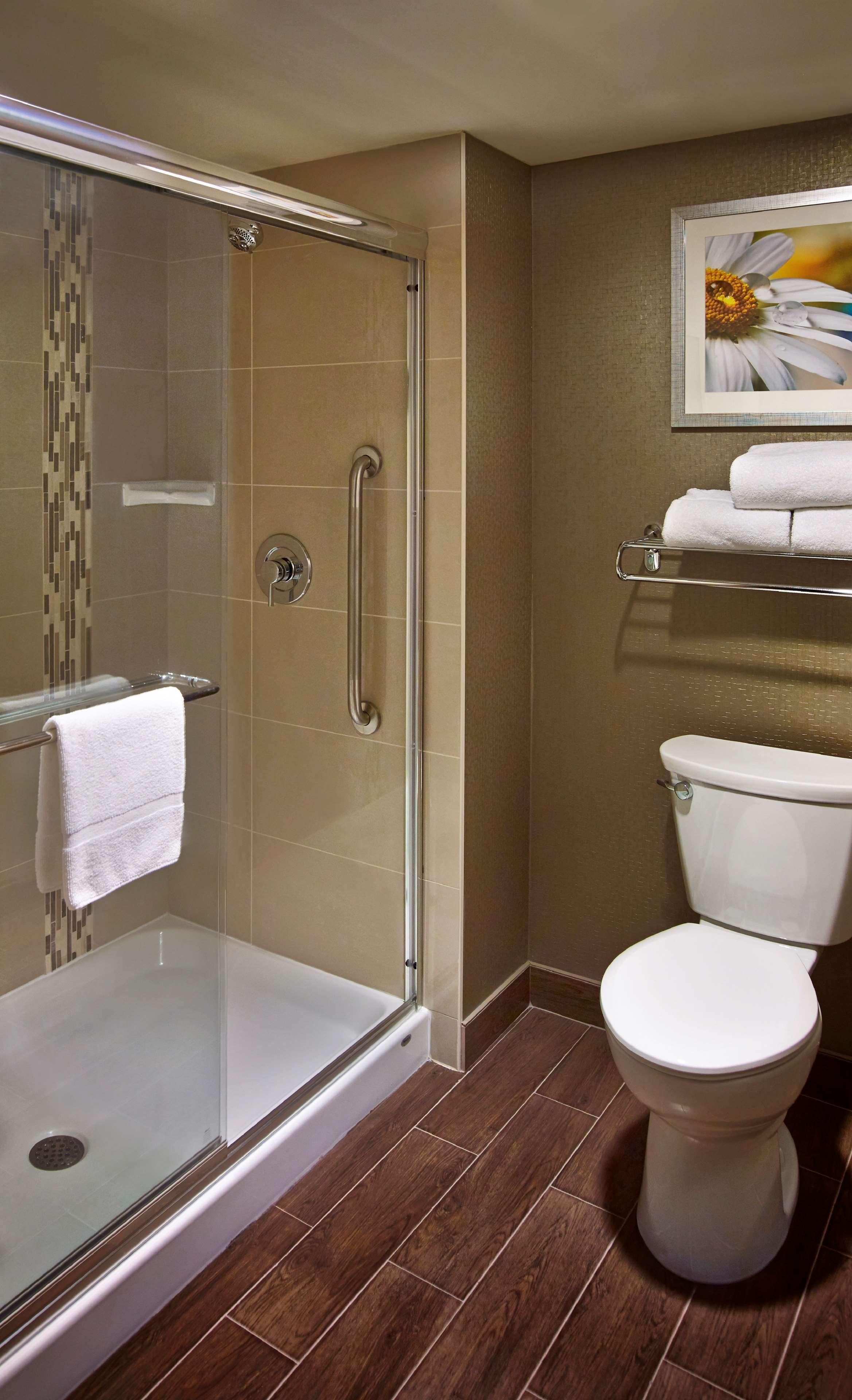 Suite Two Bedrooms Two Bathrooms