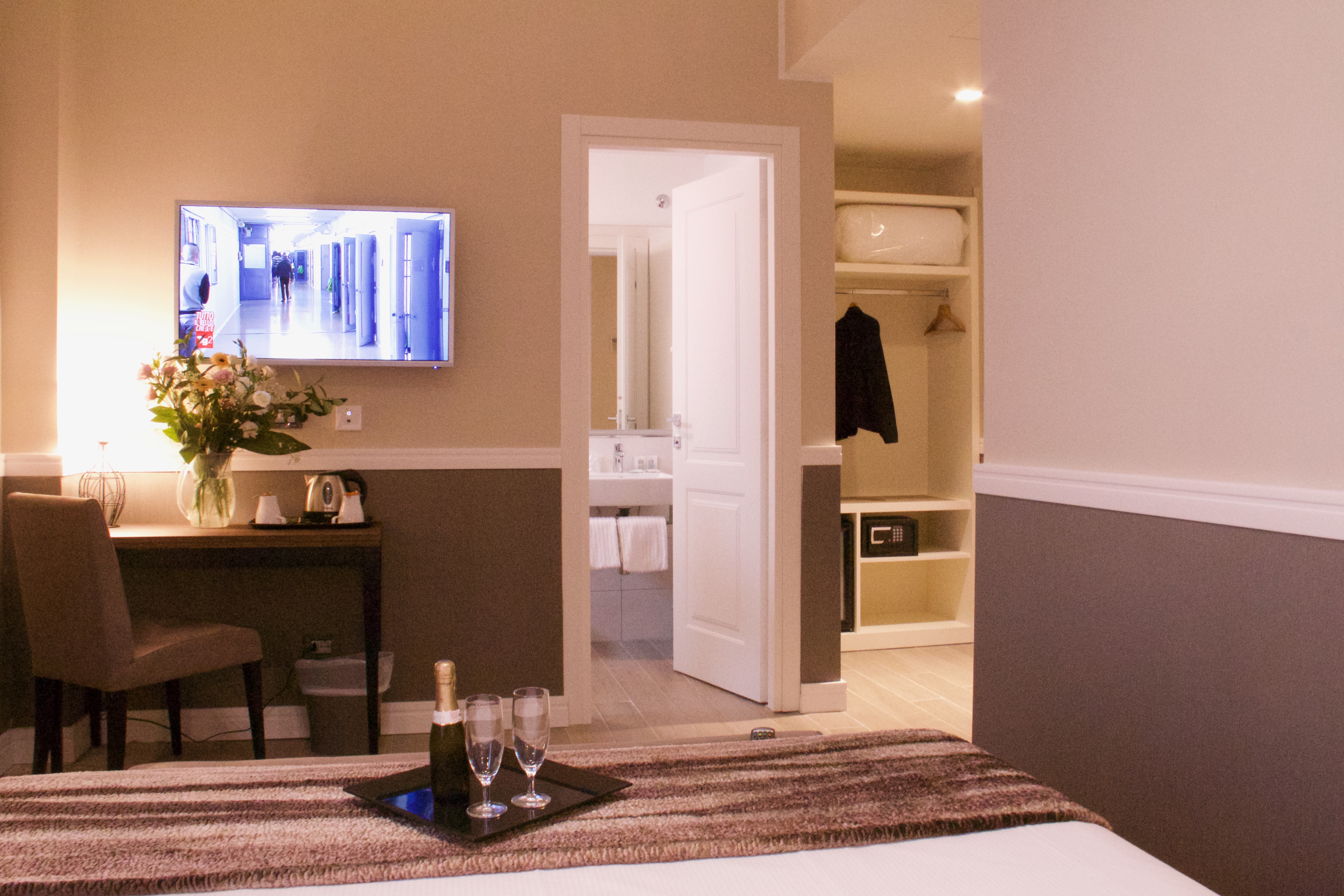 Double or Twin Standard