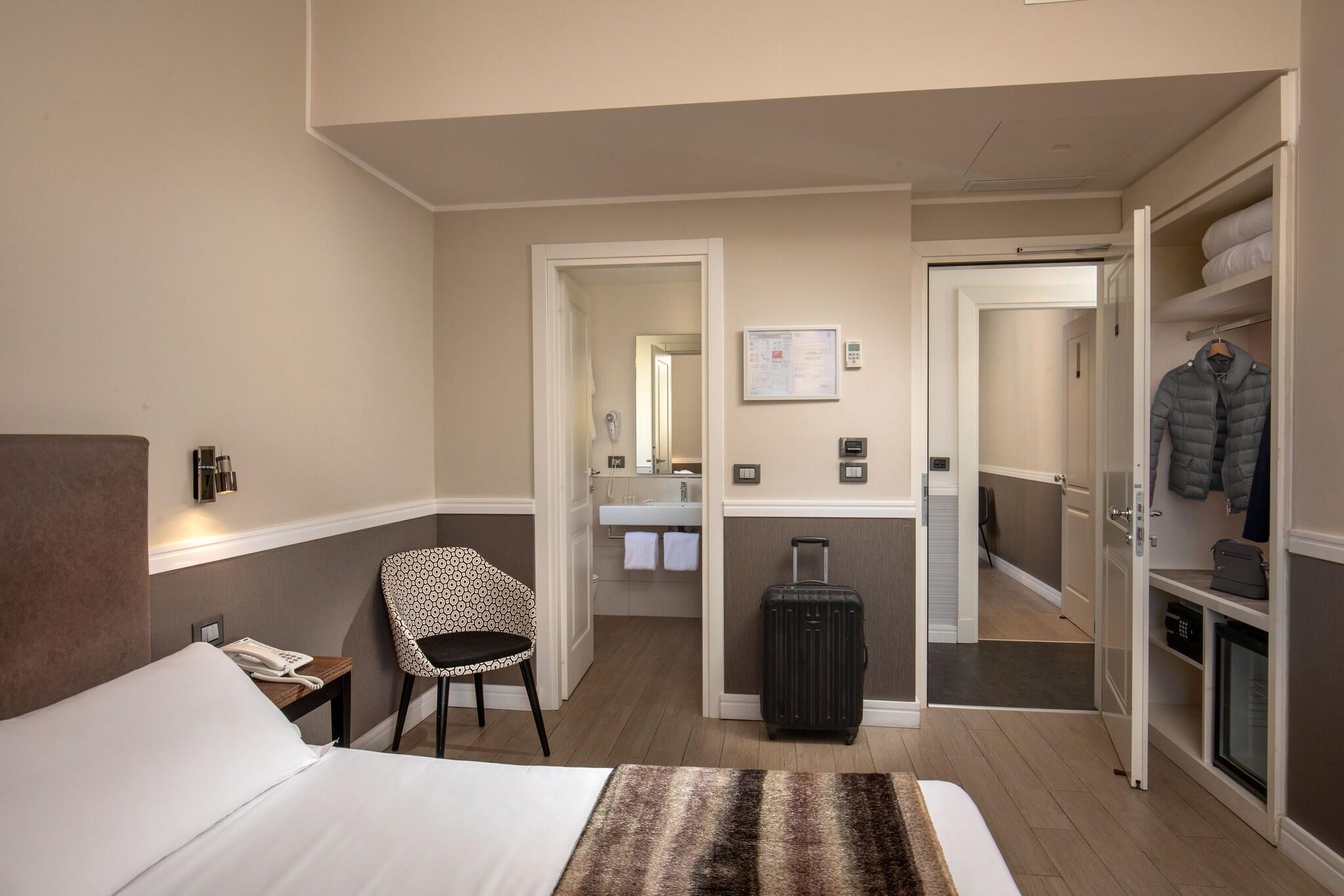 Family Room Connecting Room