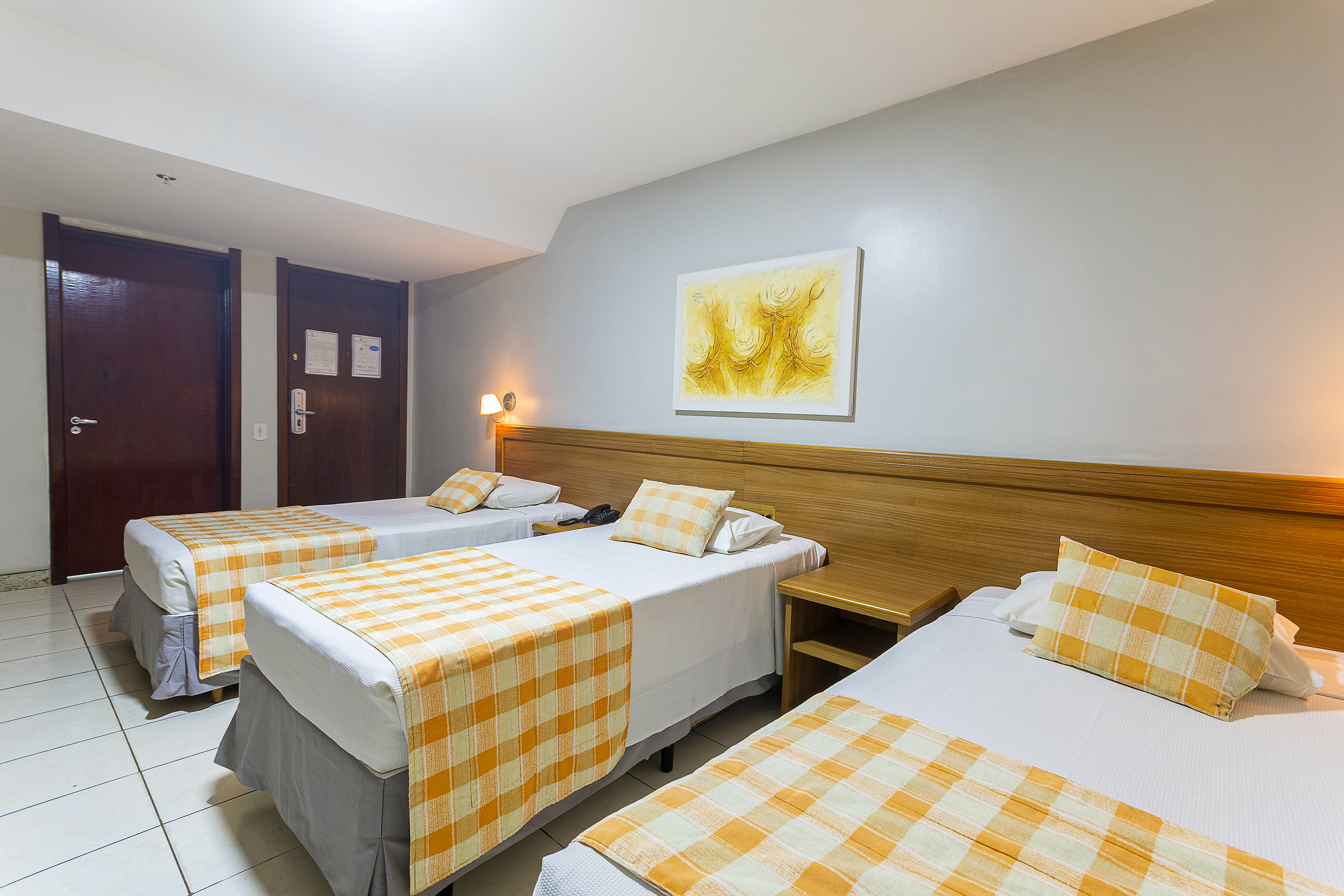 Quadruple Capacity 4