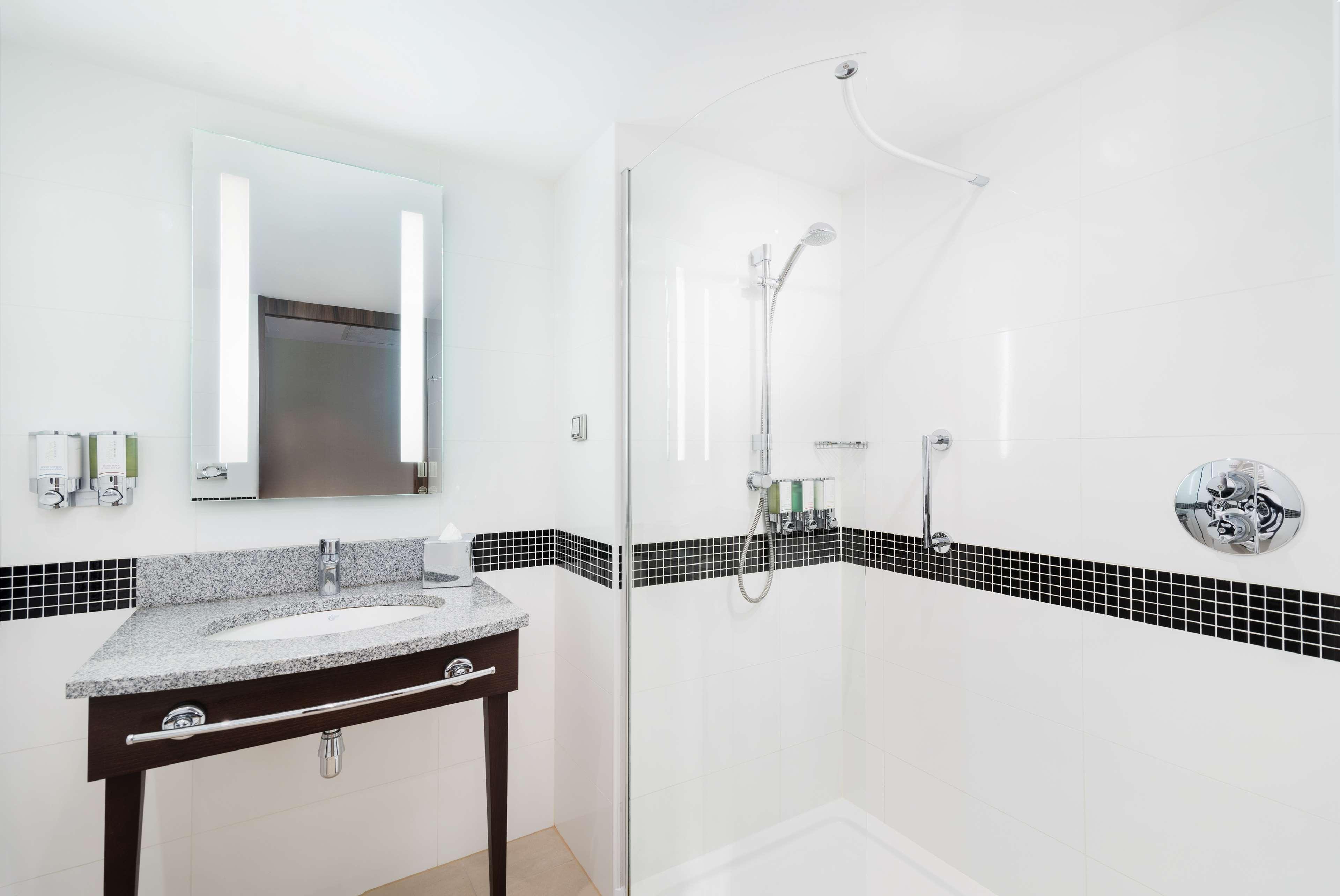 Double Queen Bed Non Smoking