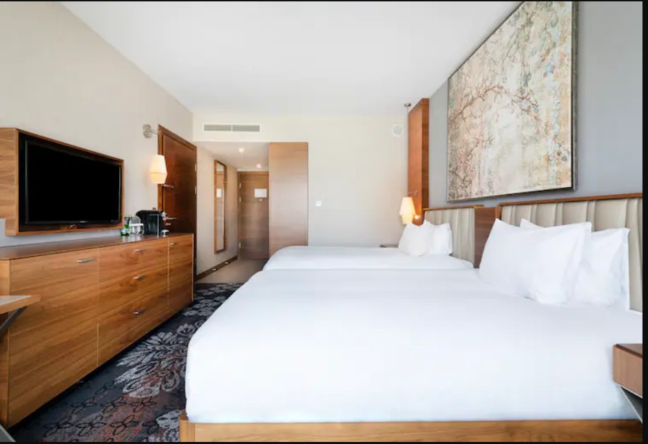 Family Room Connecting Room