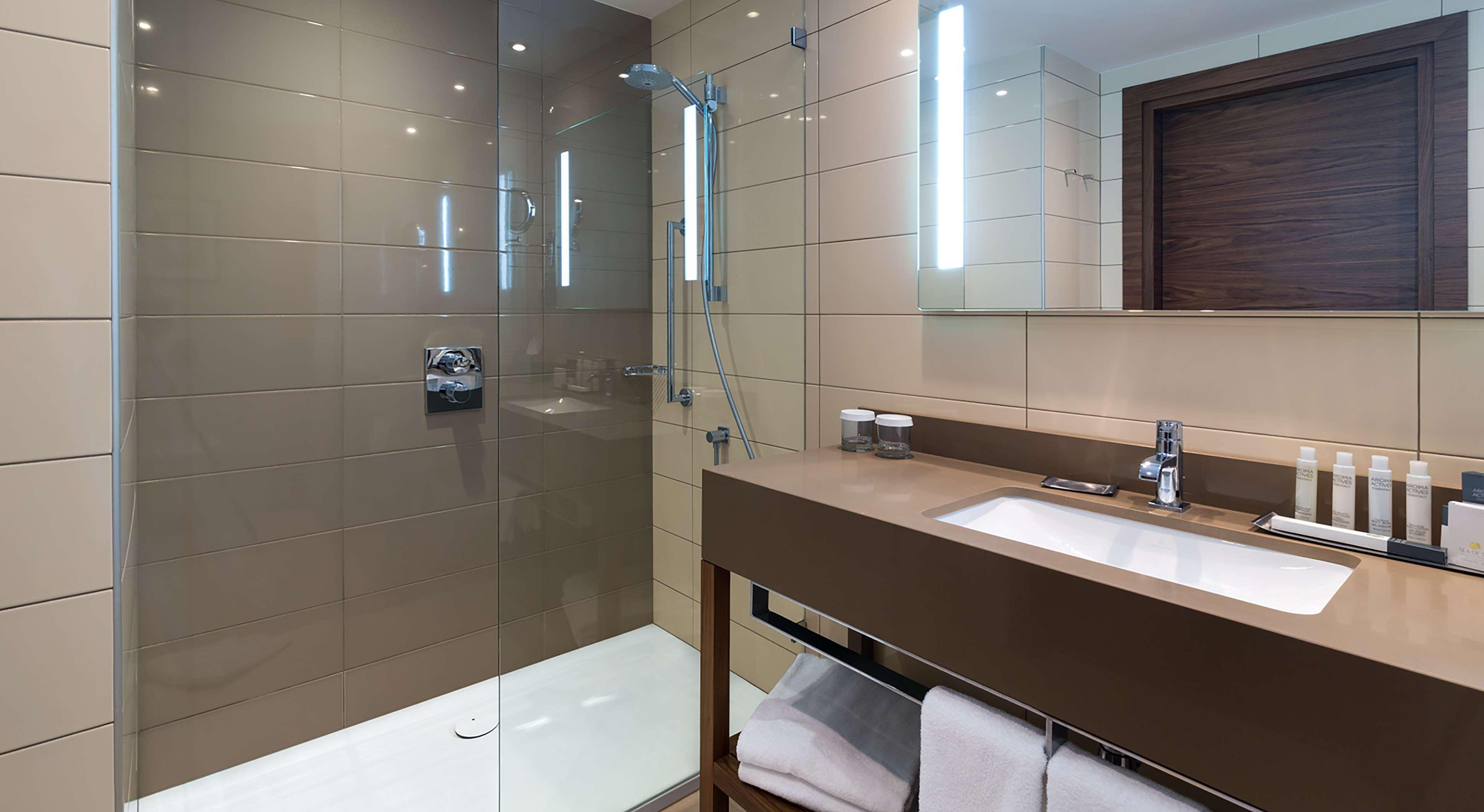 Junior Suite King Size Bed