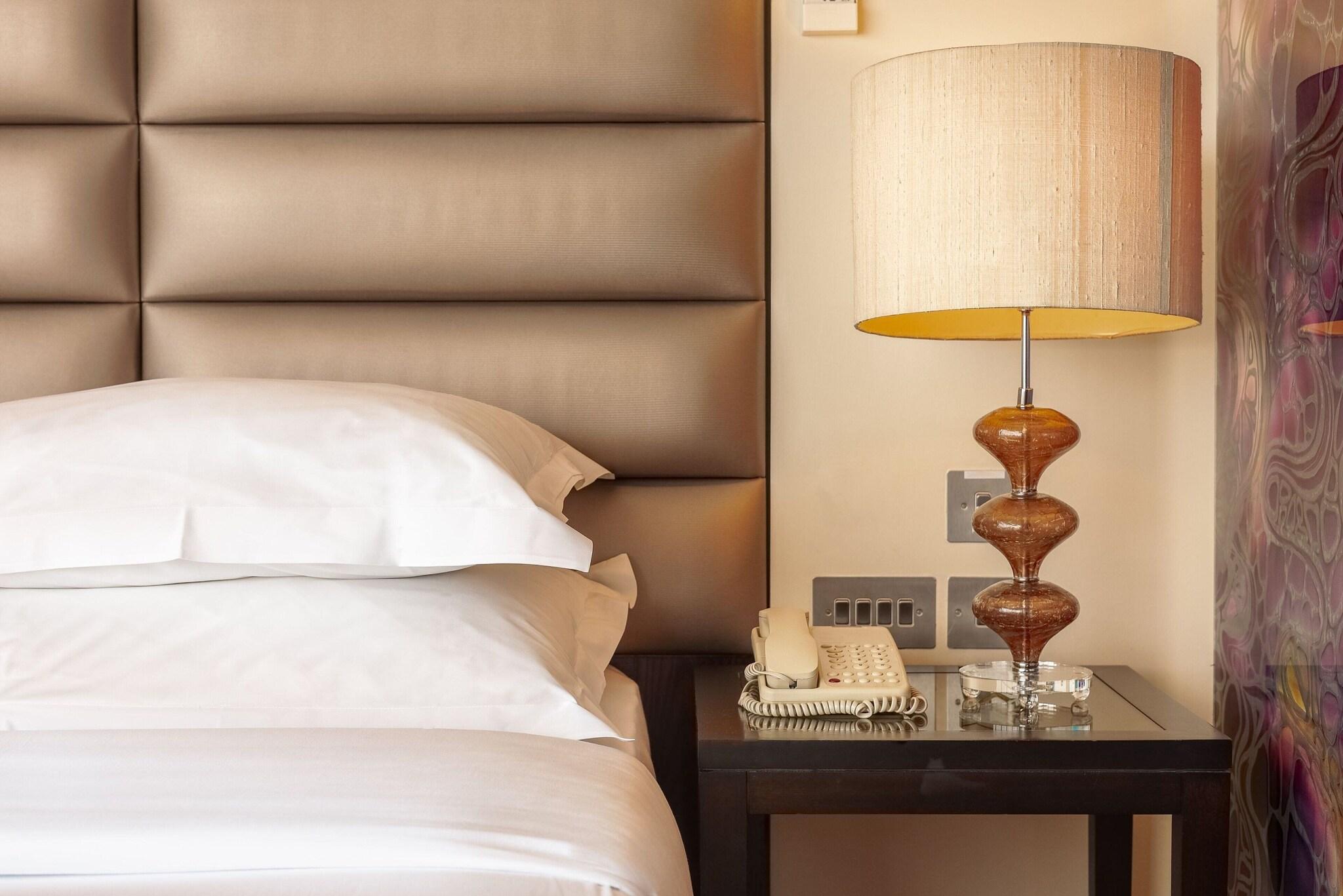 Double Classic King Bed