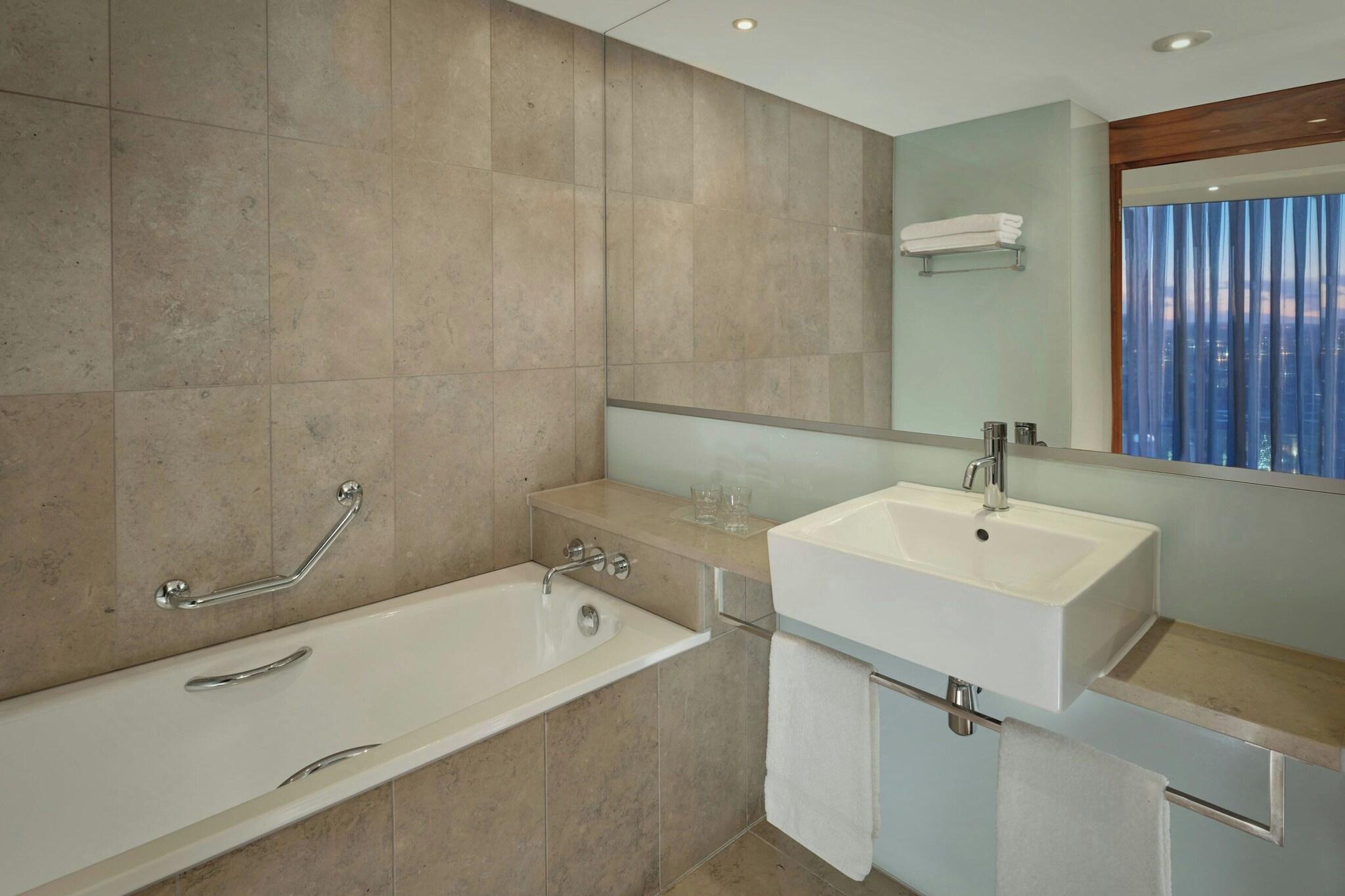 Suite Presidential with Views