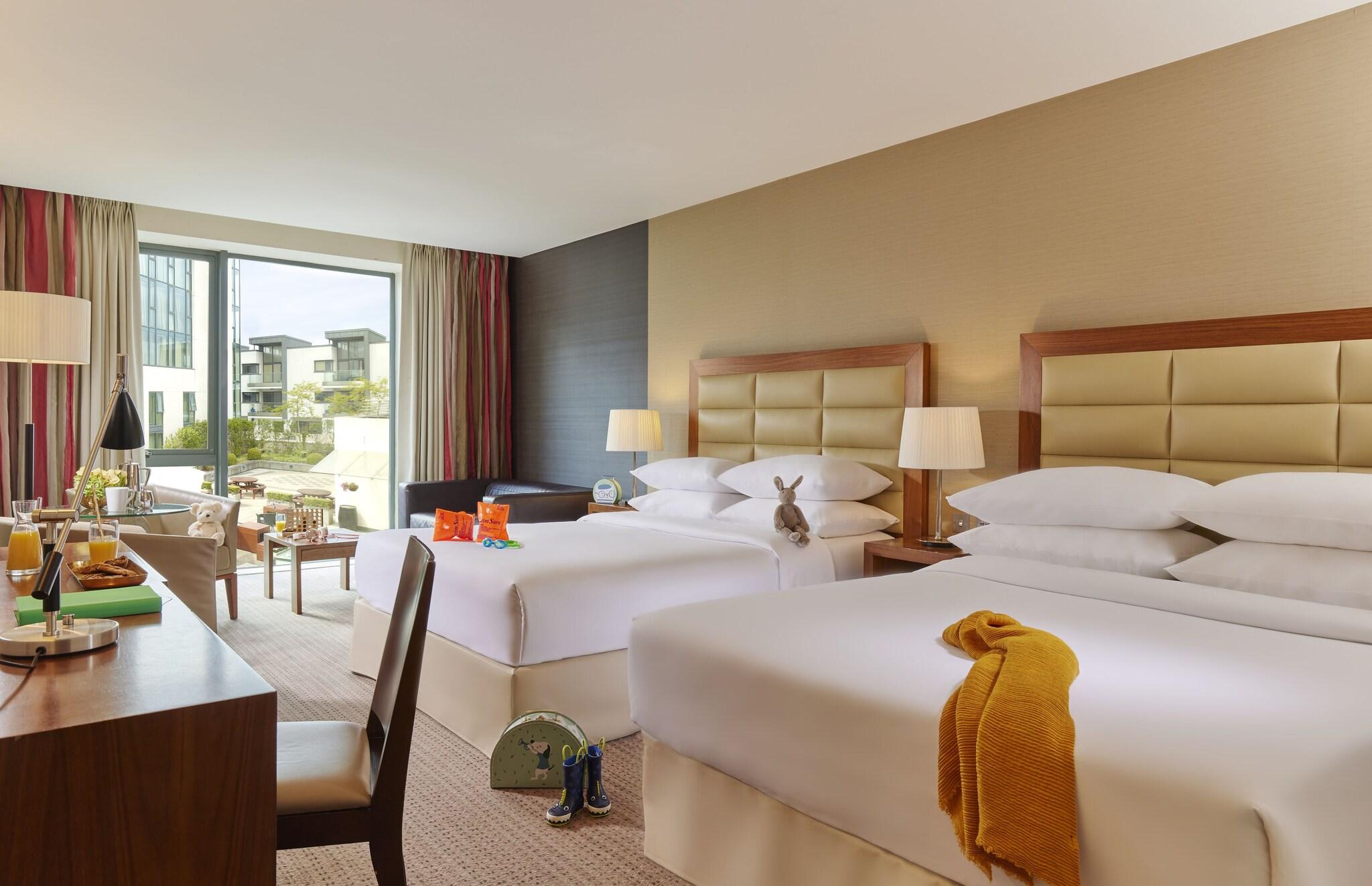 Family Room Two Queen Beds