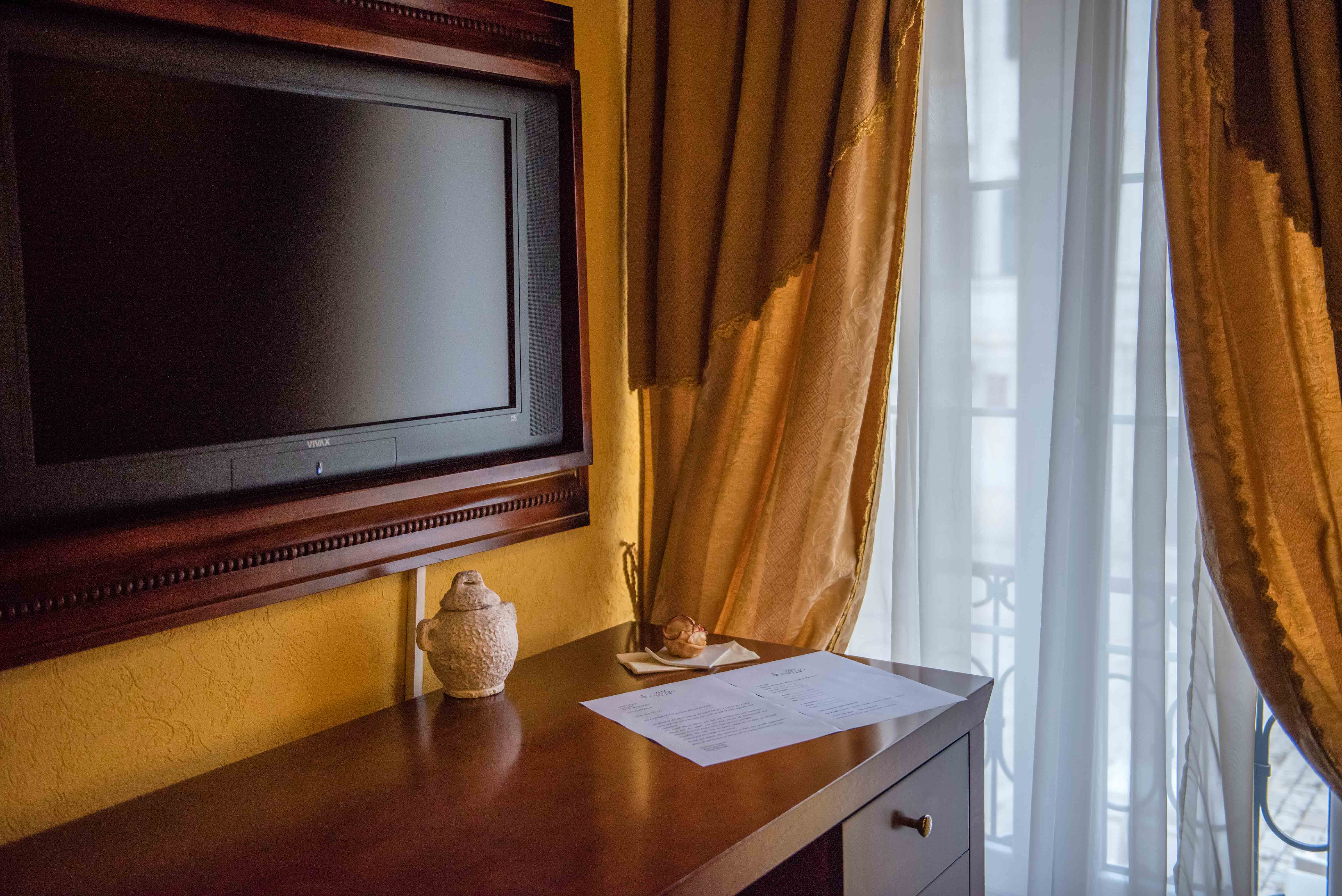 Double or Twin Standard