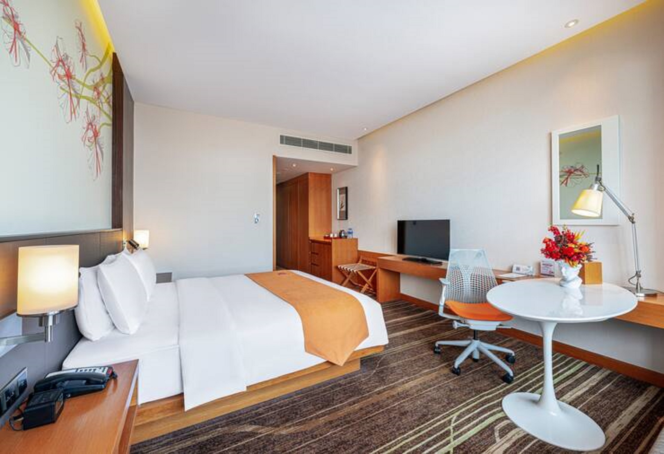 Double Deluxe King Bed