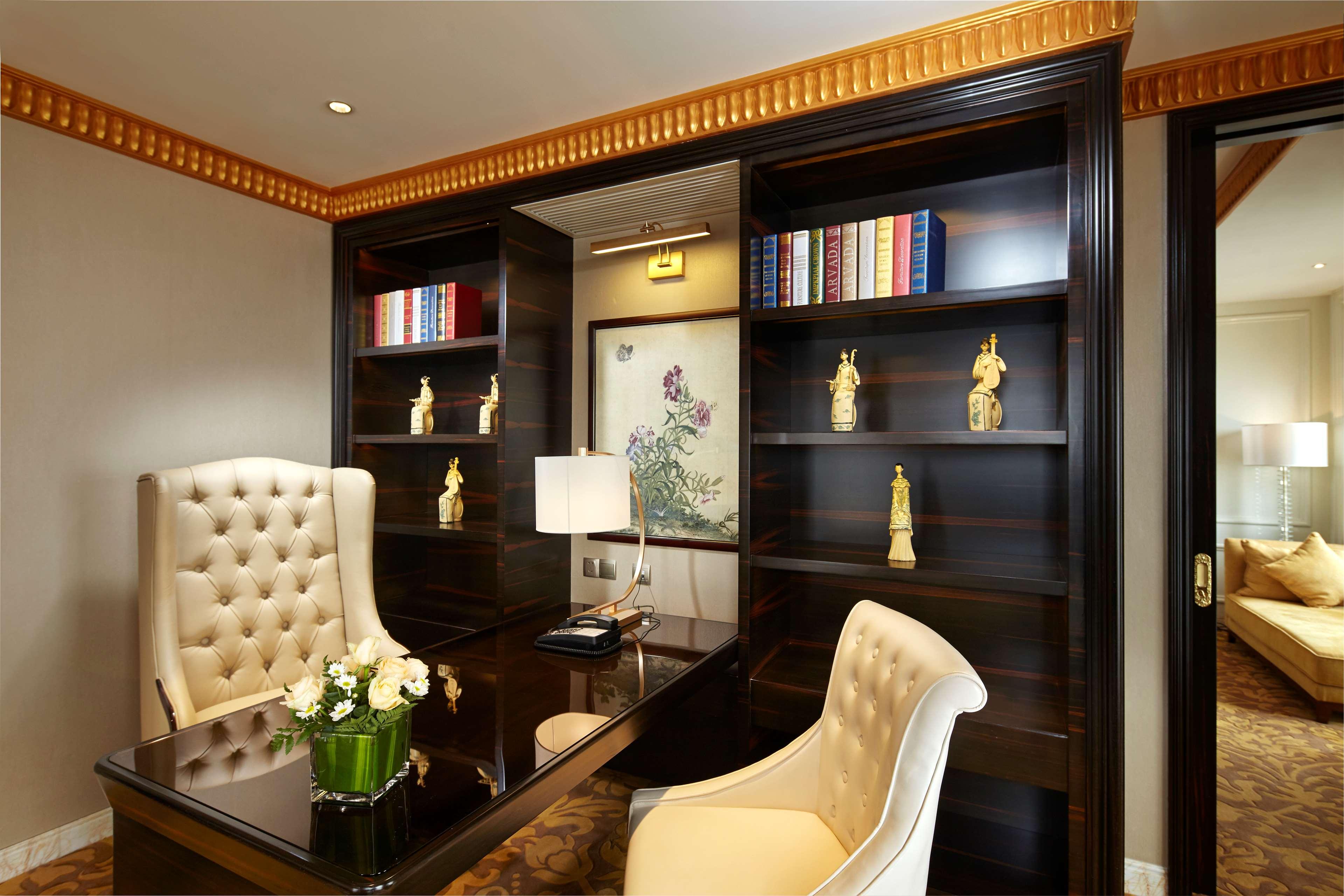 Suite Presidential with Views