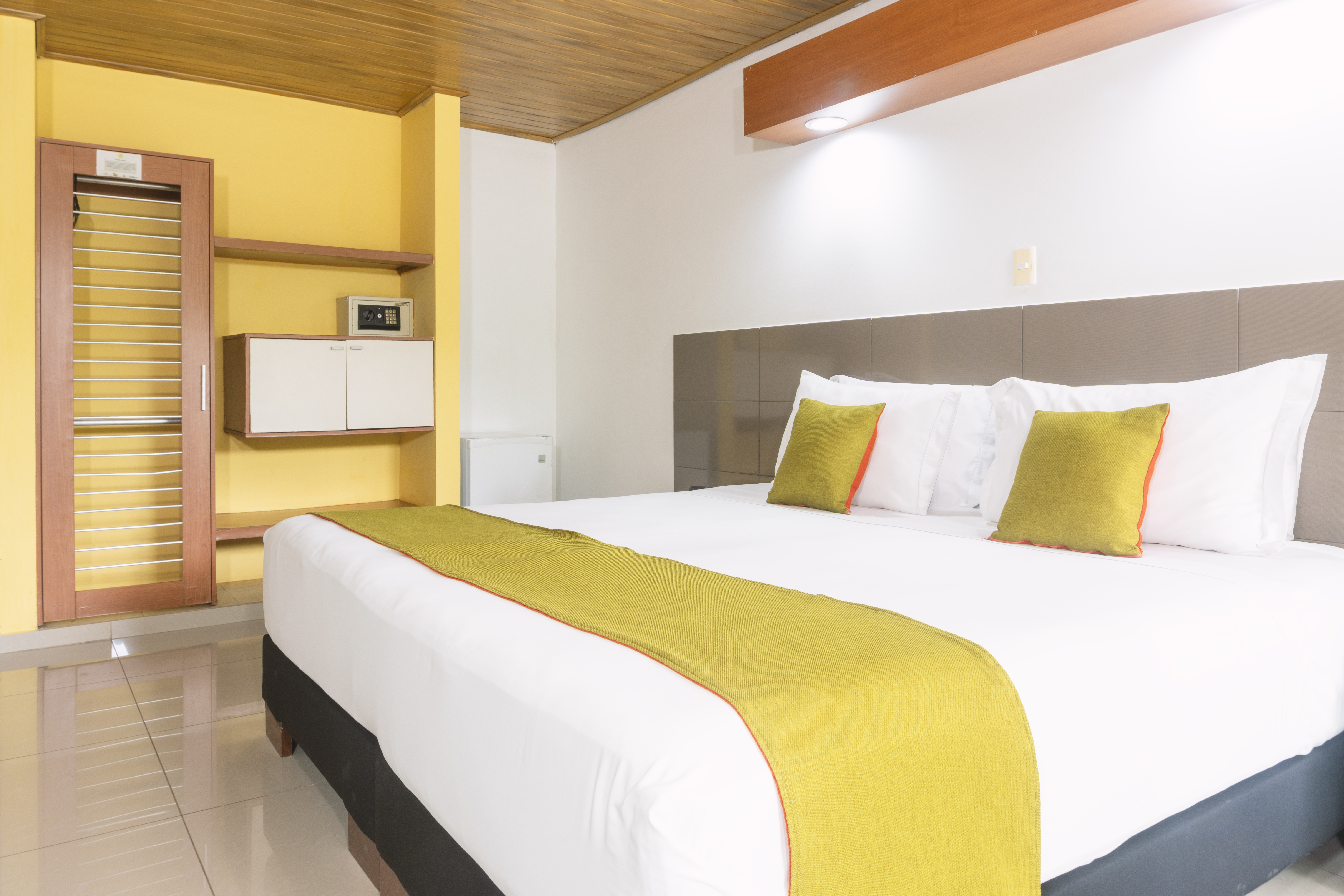 Double Queen Size Bed