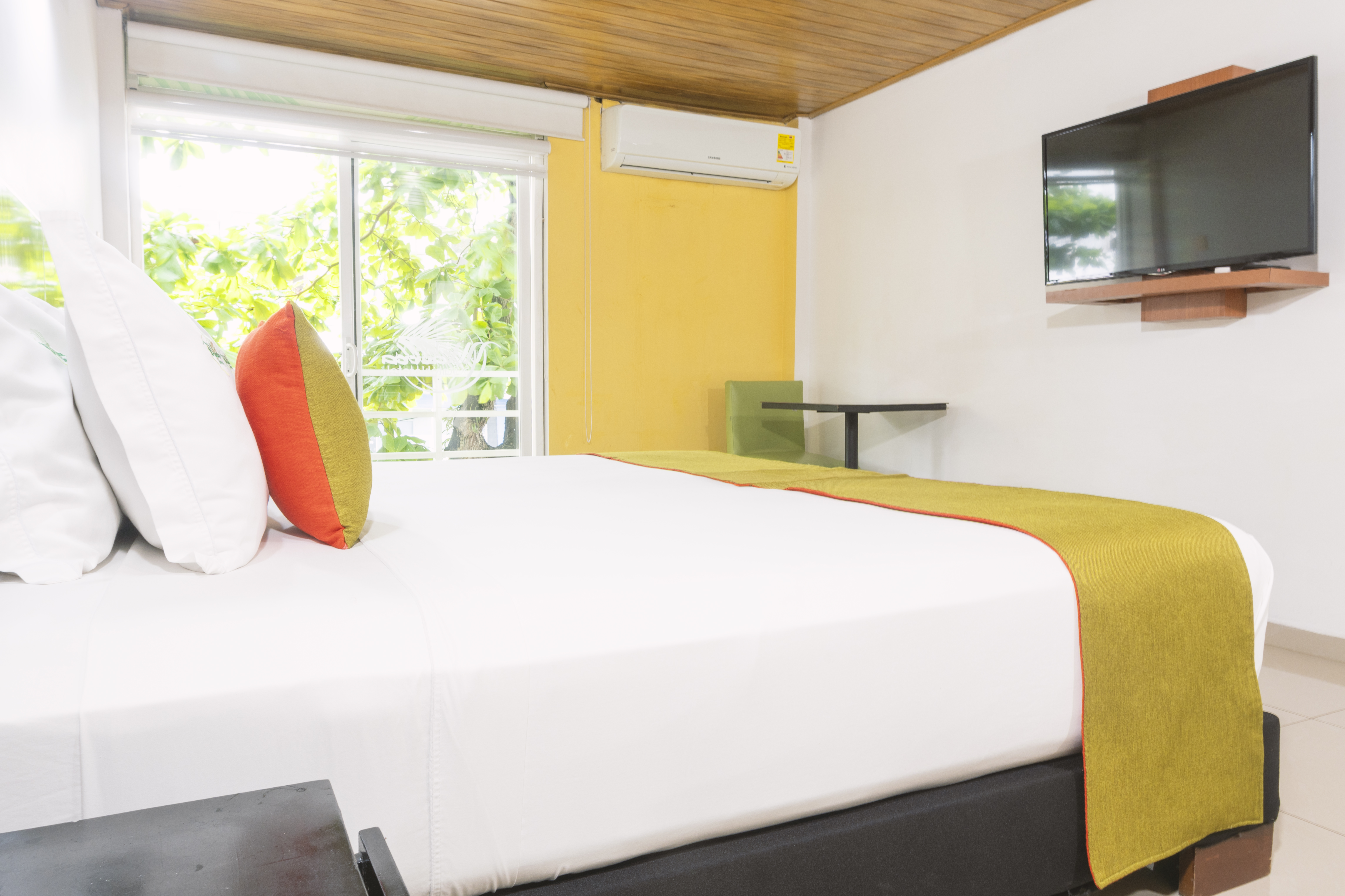 Double Queen Size Bed