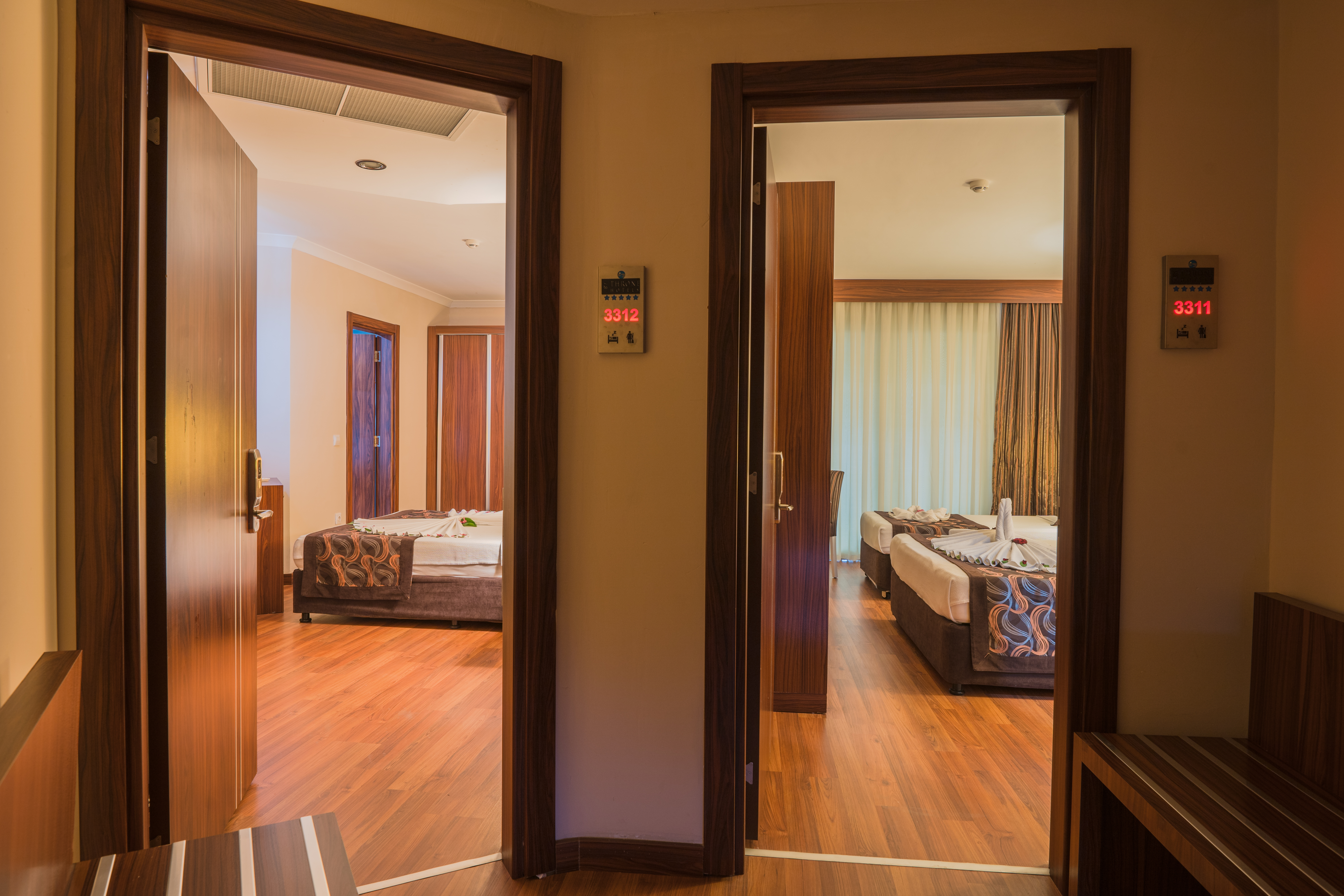 Family Room Connecting Room