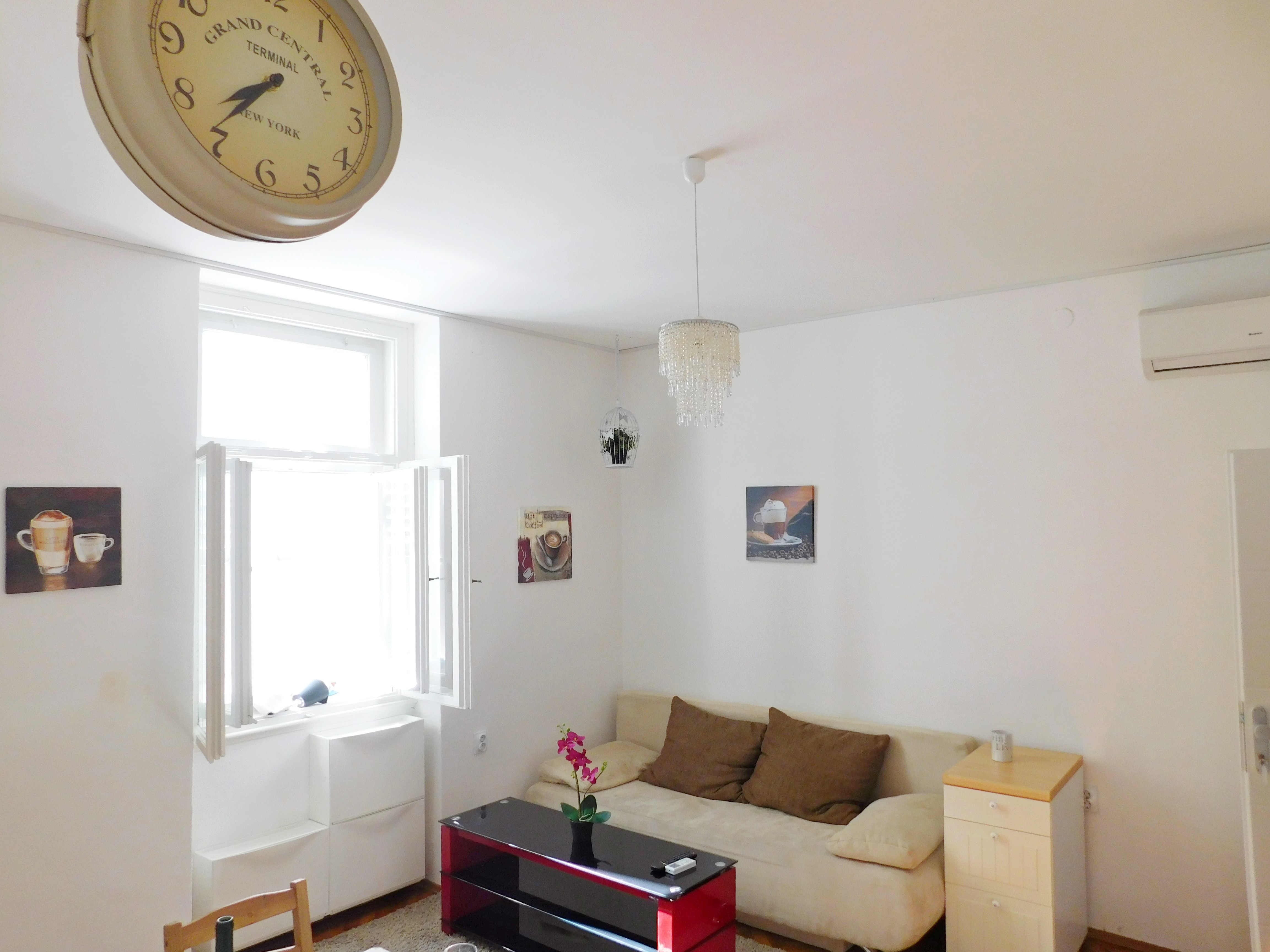 Apartment Capacity 4