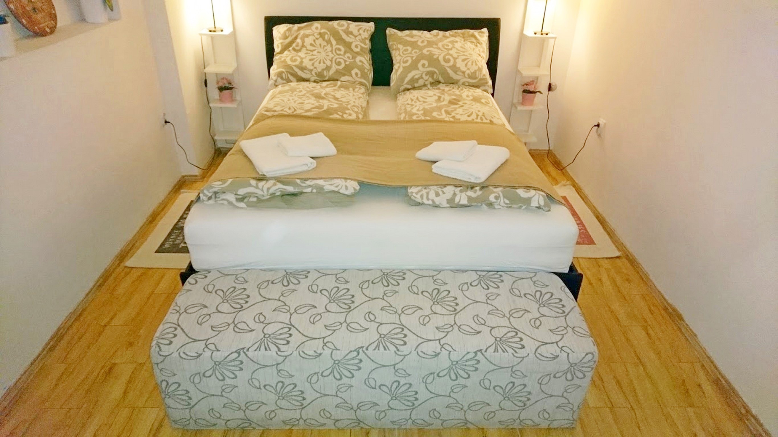 Apartment Capacity 4