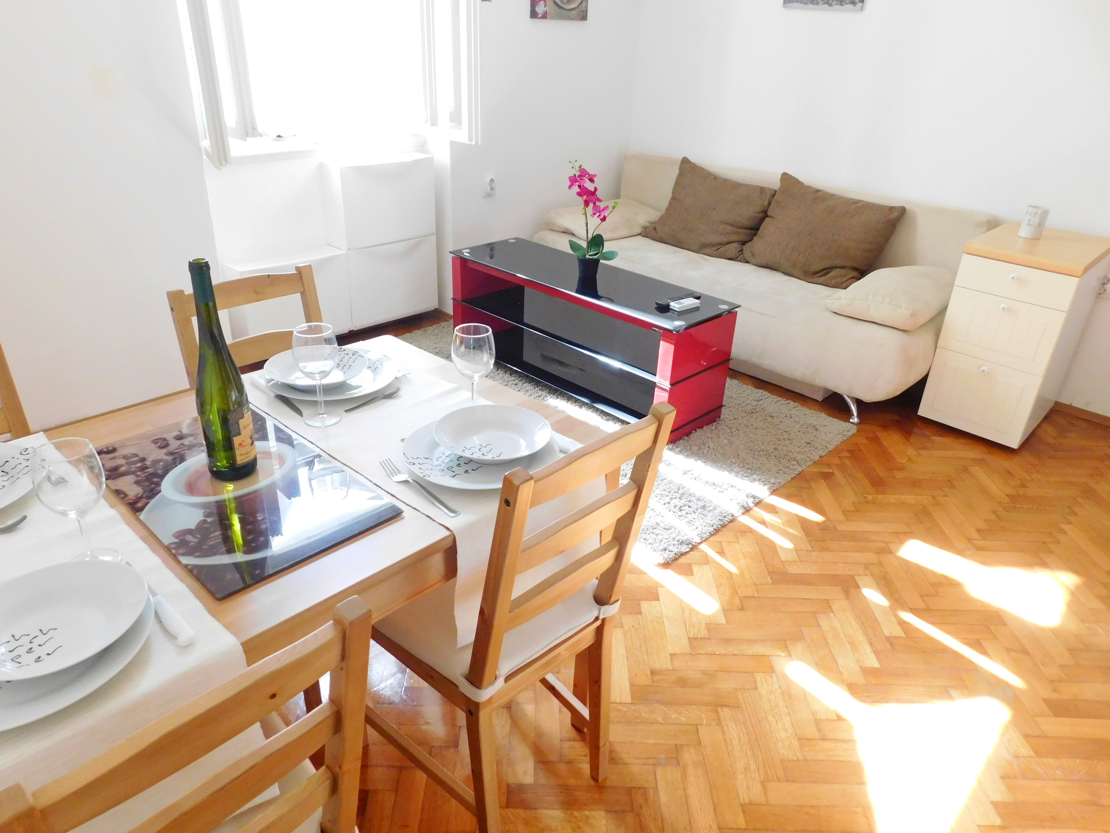 Apartment Capacity 4