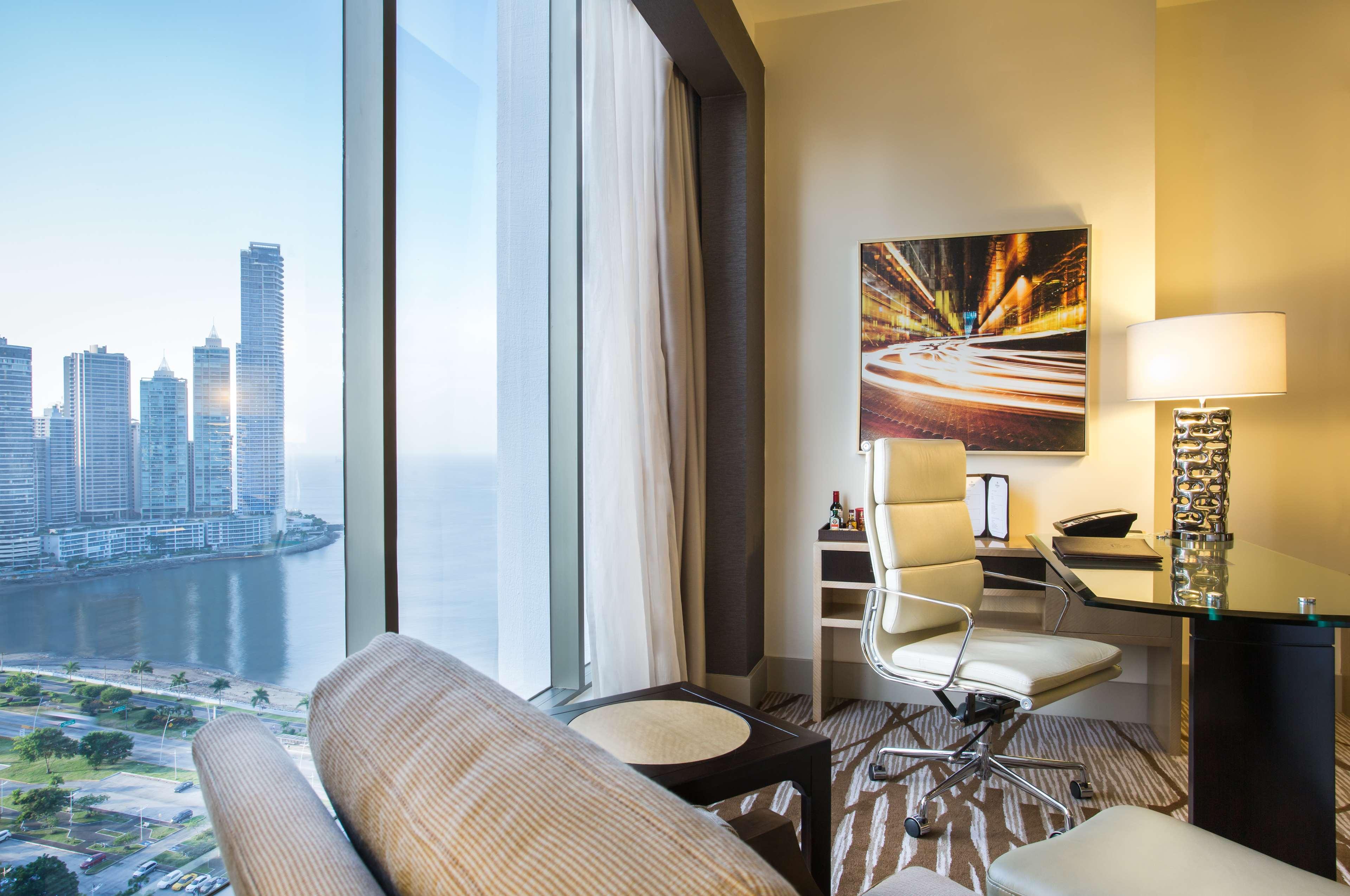 Double City View King Bed