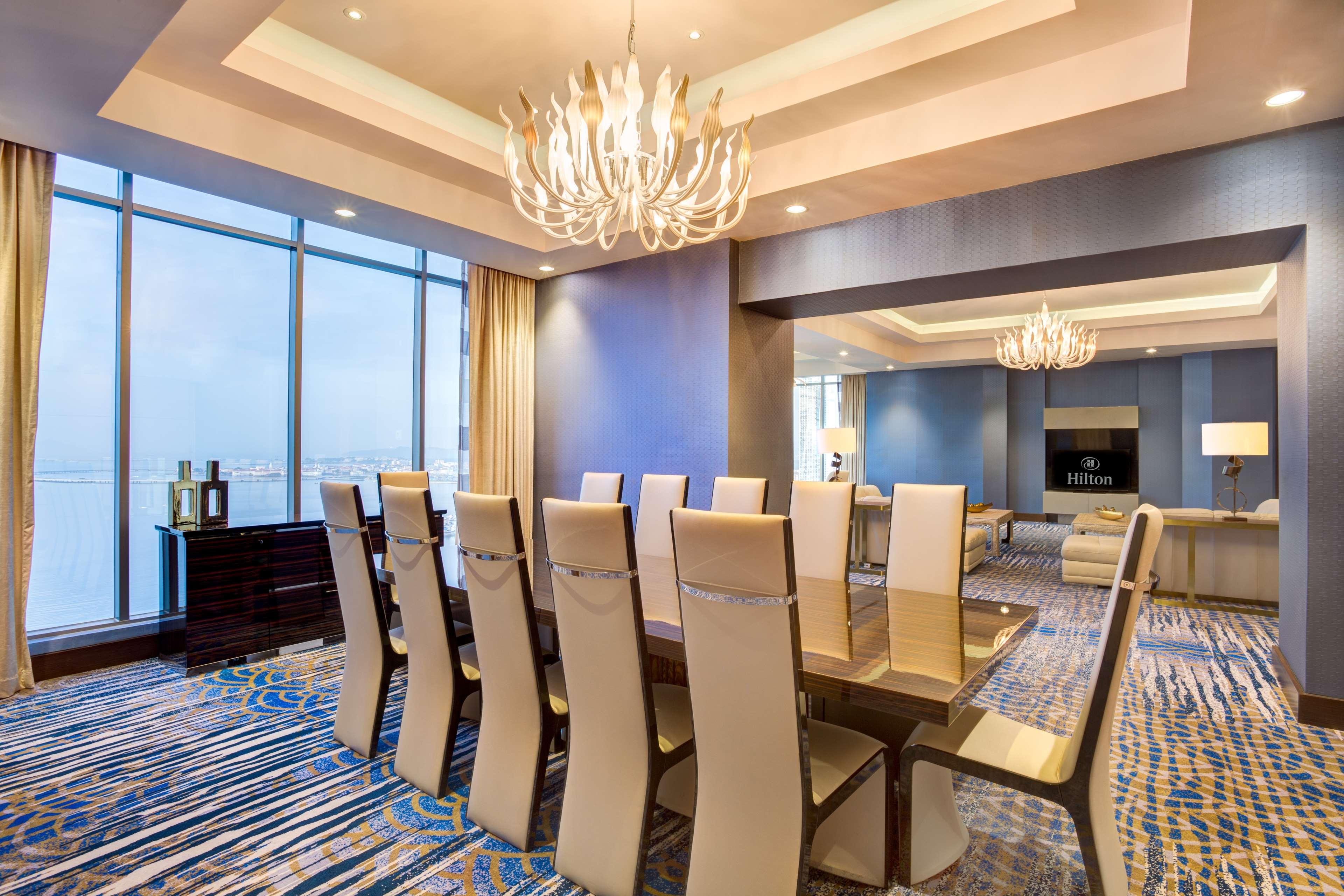 Suite Presidential with Views